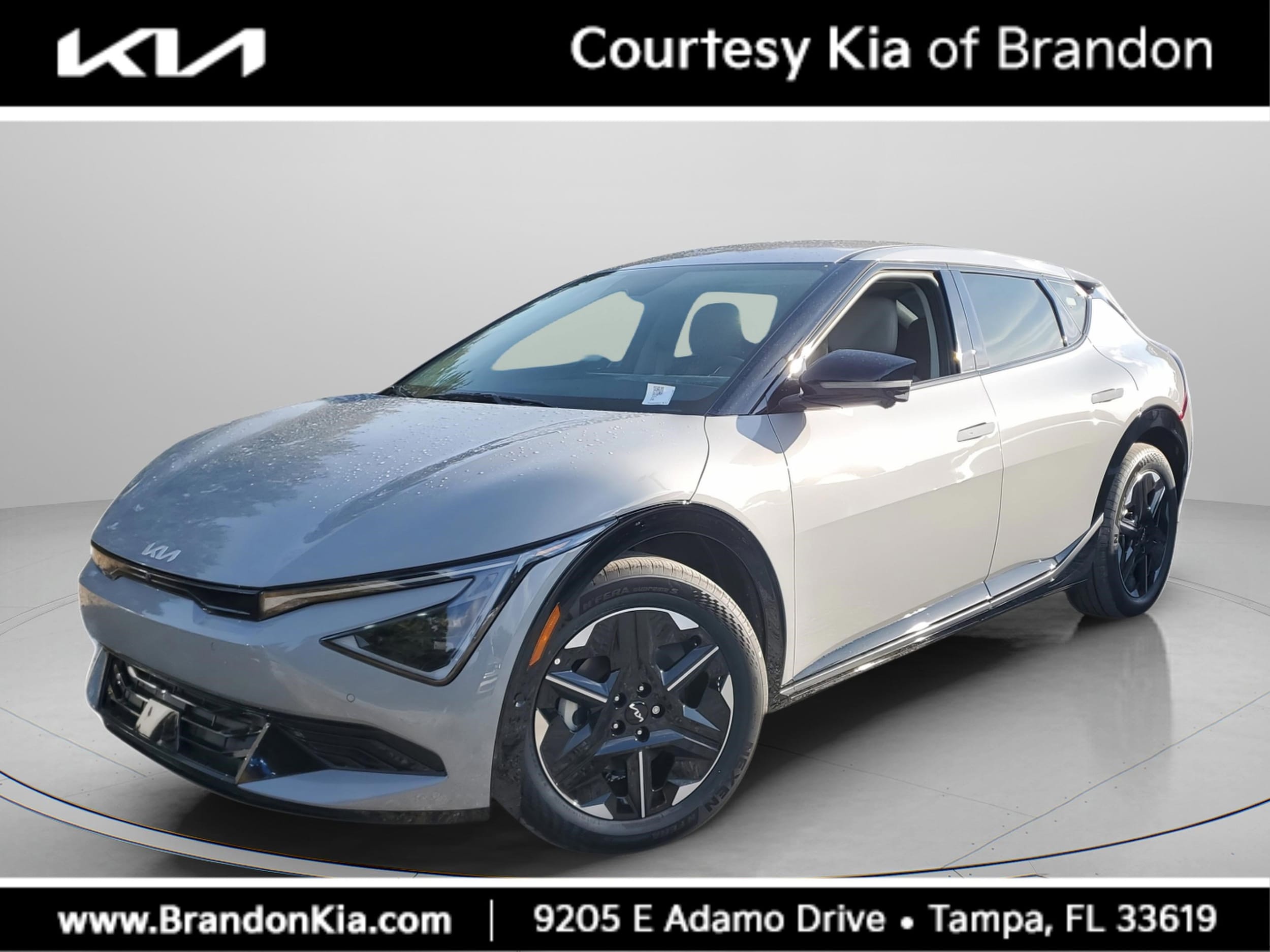 2025 Kia EV6 Wind's photo