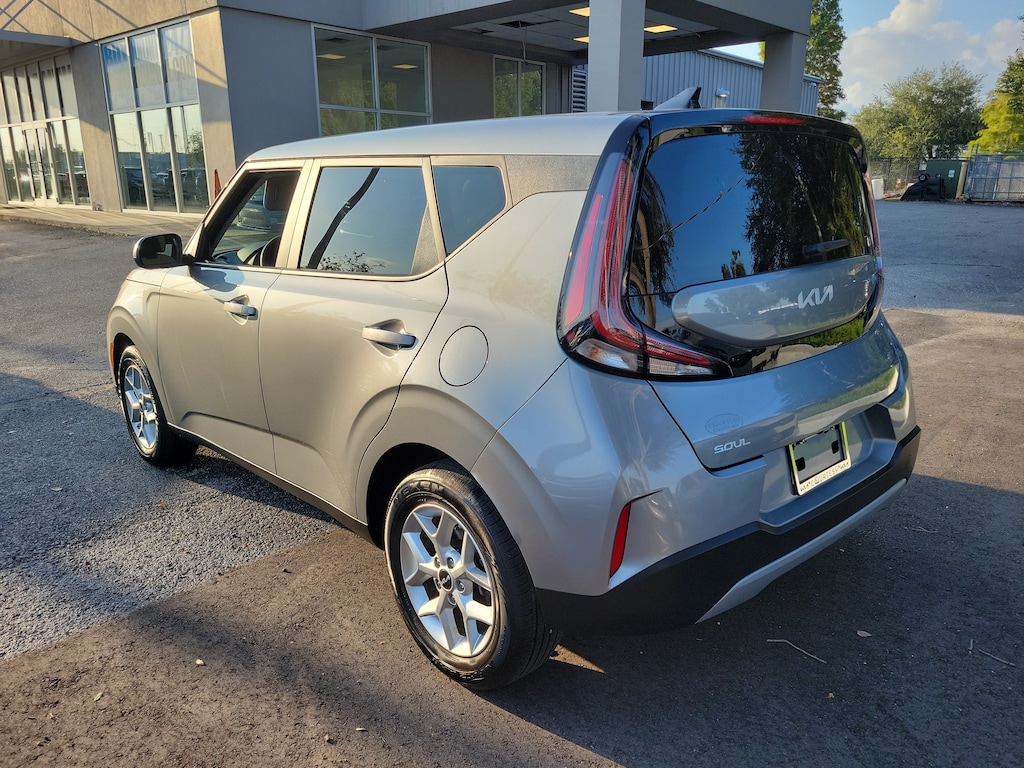 Used 2024 Kia Soul LX Hatchback