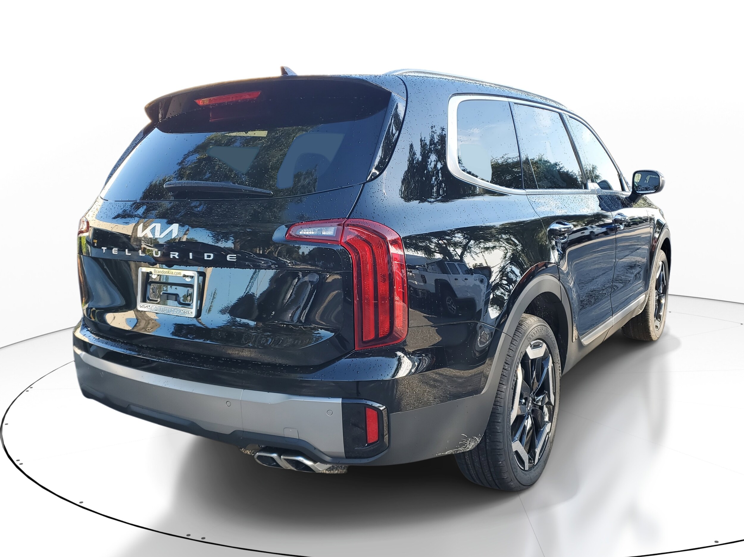 2025 Kia Telluride S photo 3