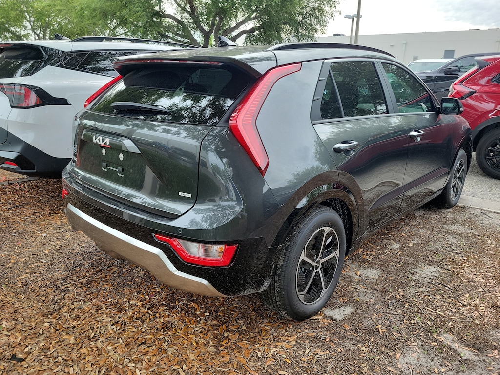 New 2026 Kia Niro SX SUV
