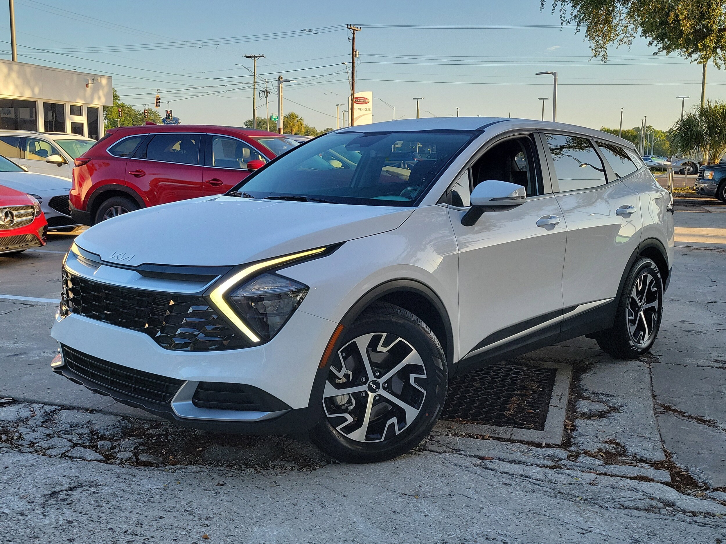 2023 Kia Sportage 2.5 EX AT's photo