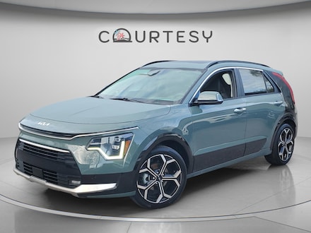 2024 Kia Niro SX Touring SUV