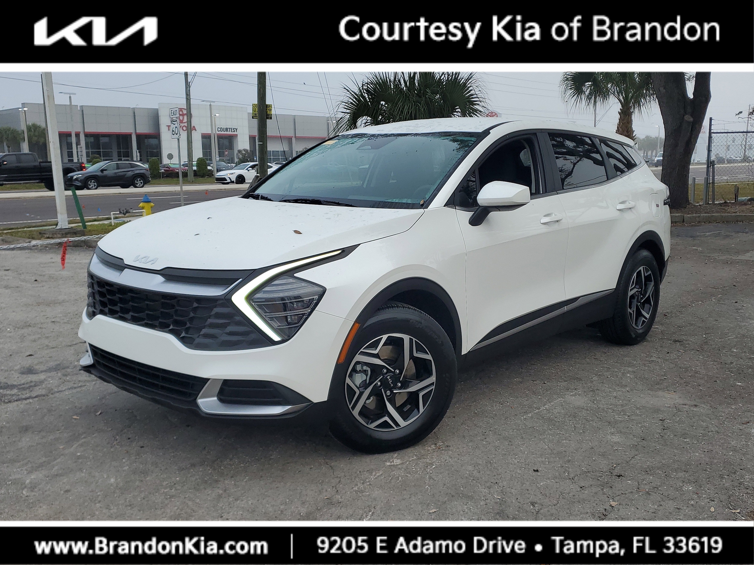 2025 Kia Sportage LX's photo