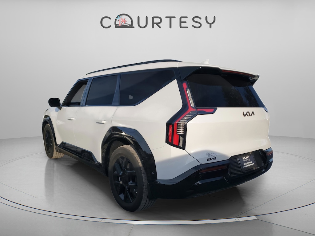 New 2026 Kia EV9 Land SUV