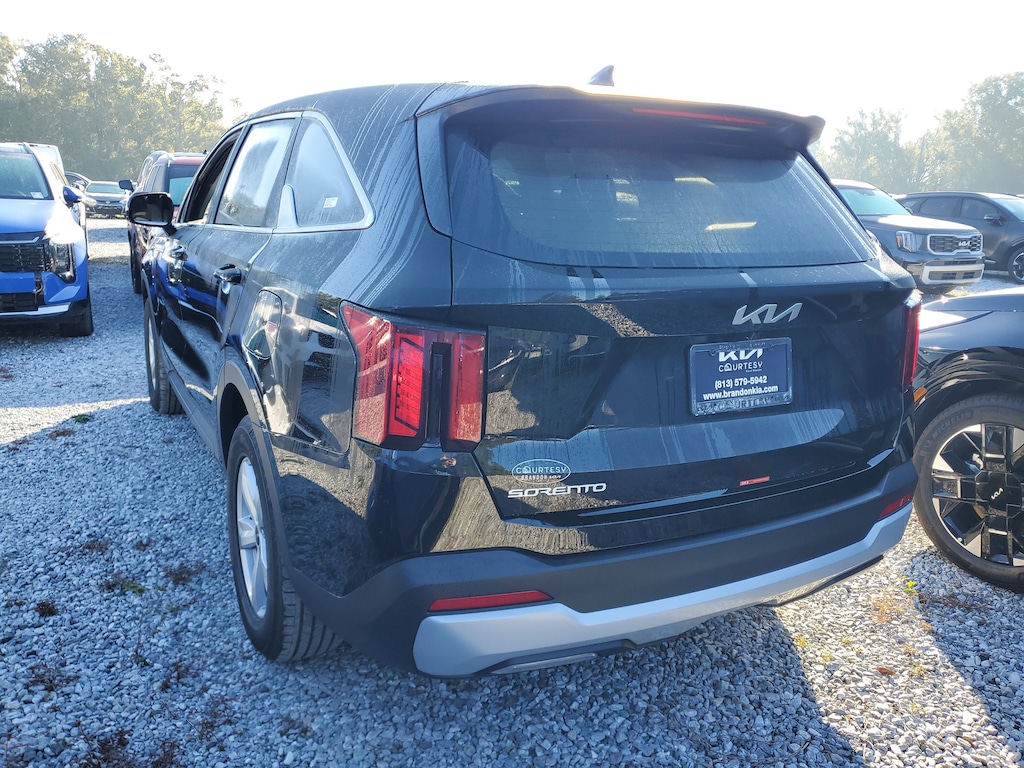 New 2026 Kia Sorento LX SUV