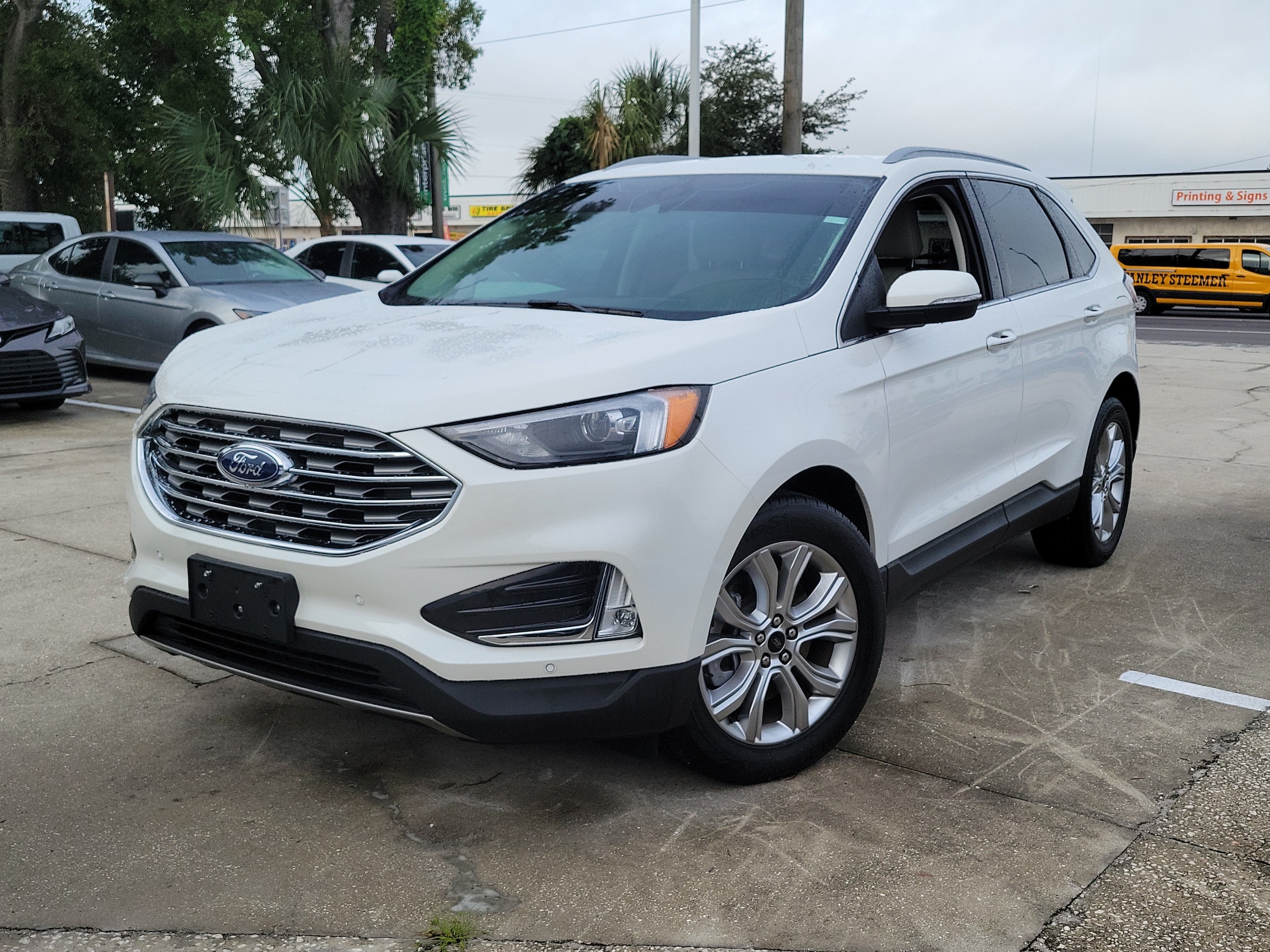 2023 Ford Edge