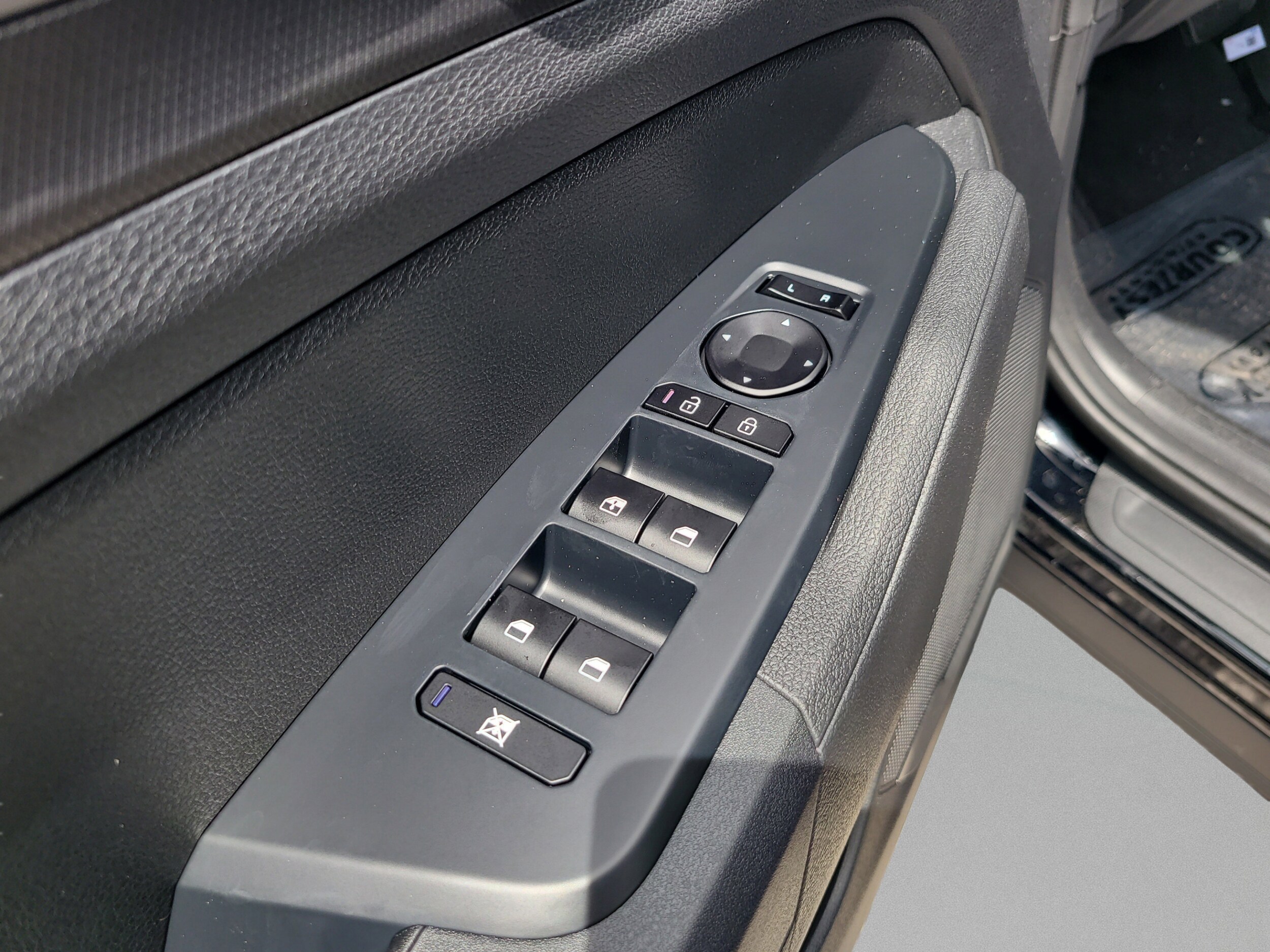 2026 Kia Sportage LX - Photo 30