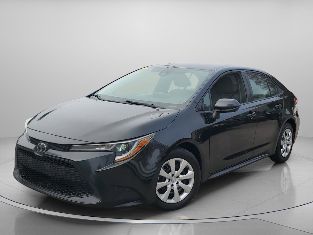 Used 2021 Toyota Corolla LE Sedan