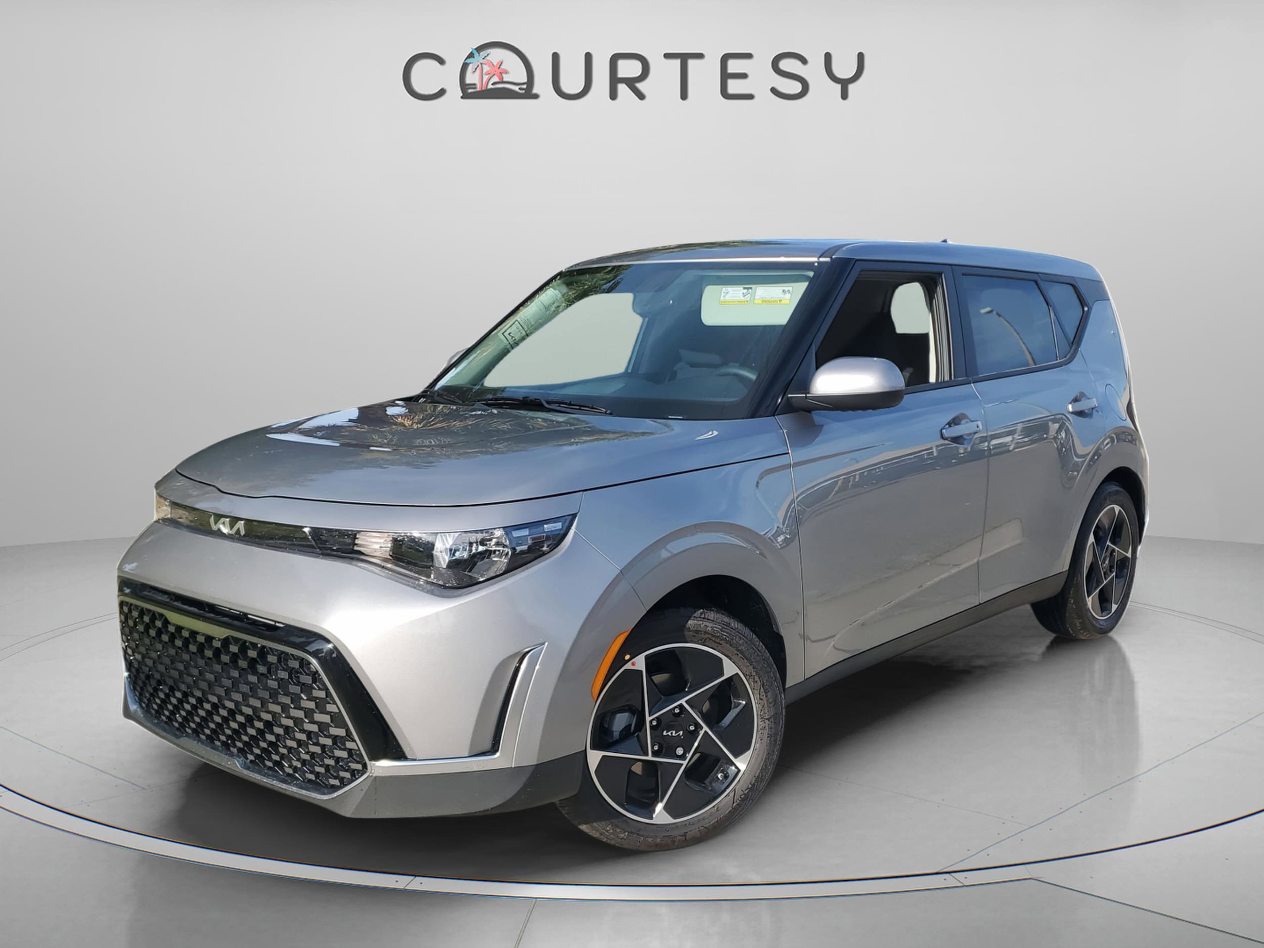 2025 Kia Soul EX's photo