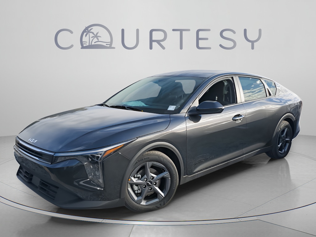 New 2025 Kia K4 LXS Sedan