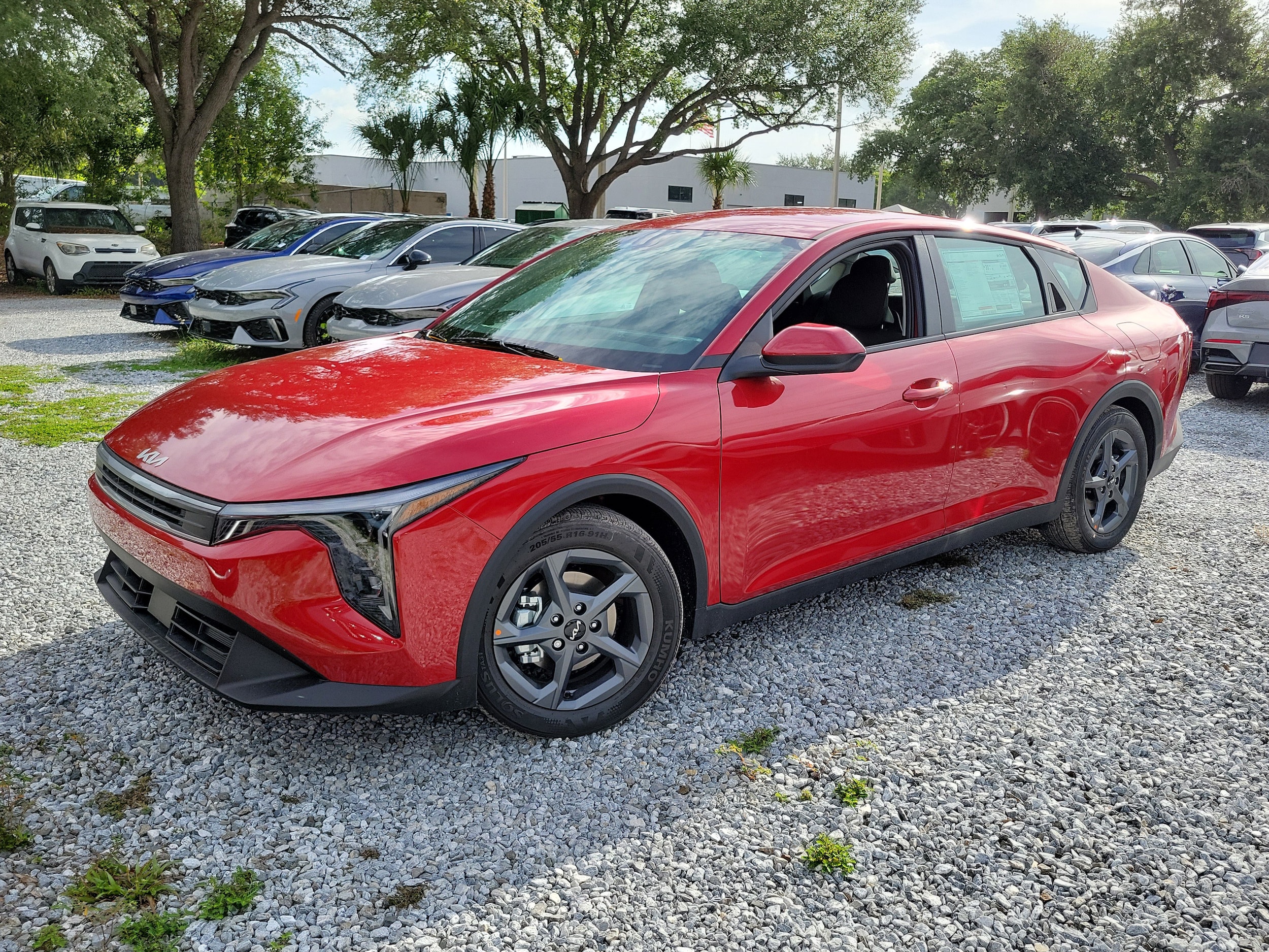 2026 Kia K4 LXS AT's photo