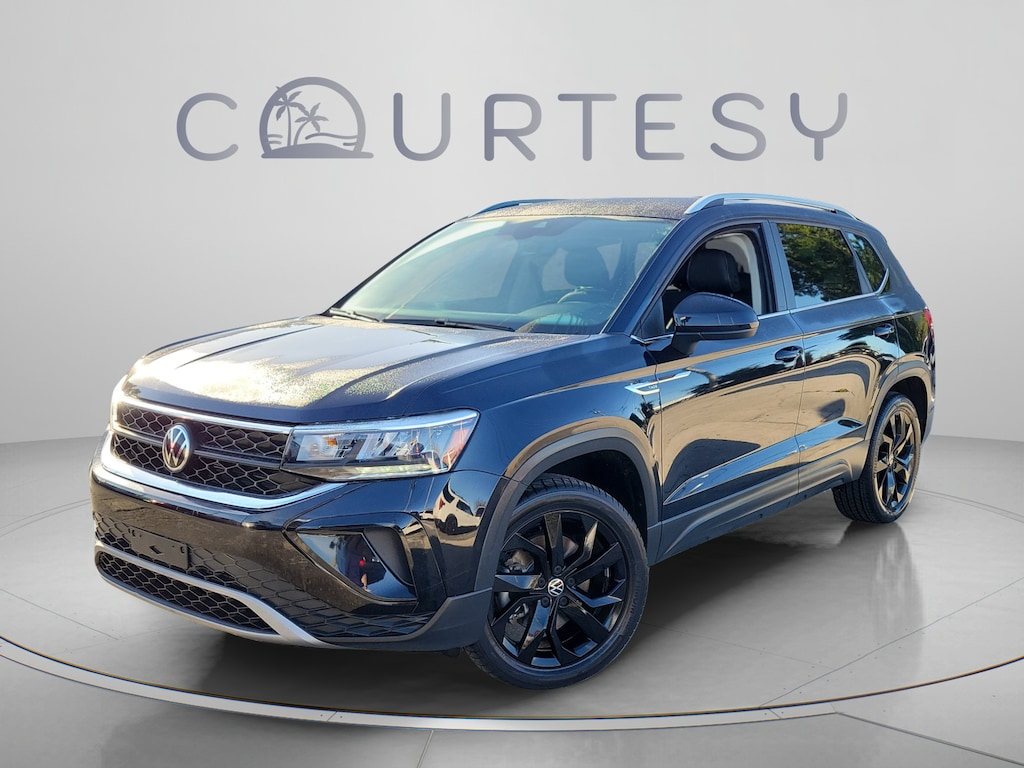 Used 2022 Volkswagen Taos 1.5T SE 4MOTION SUV