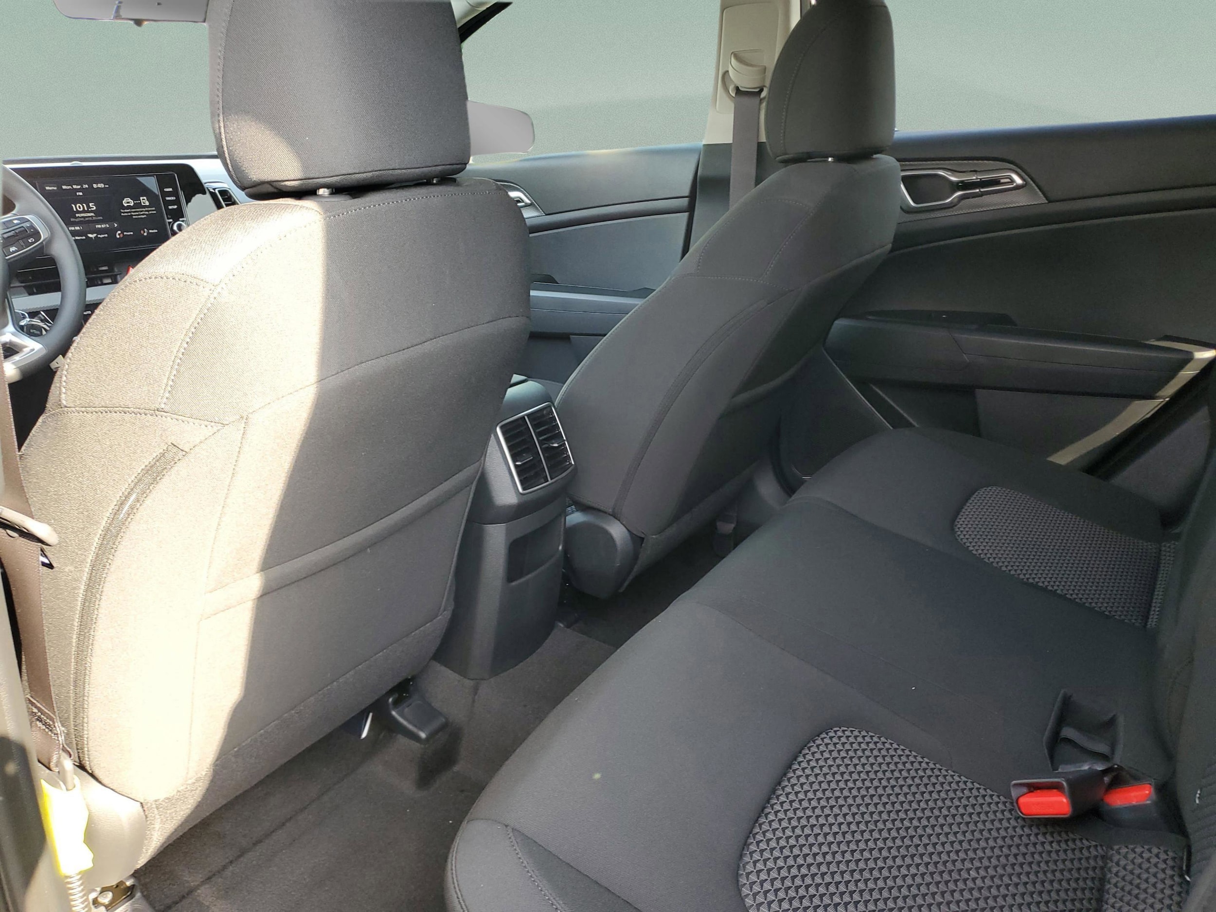 2025 Kia Sportage LX Hybrid - Photo 27