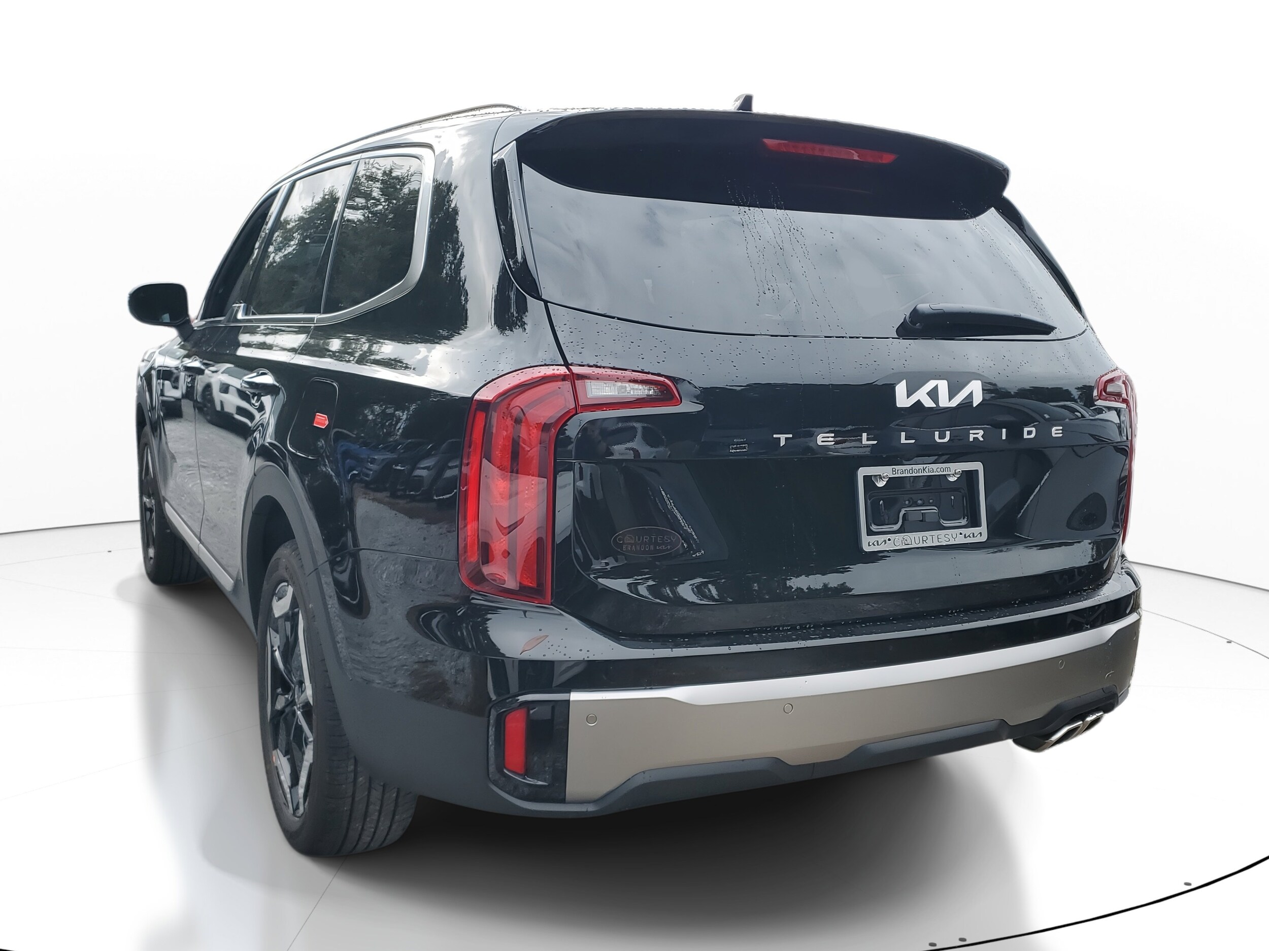 2025 Kia Telluride S photo 2
