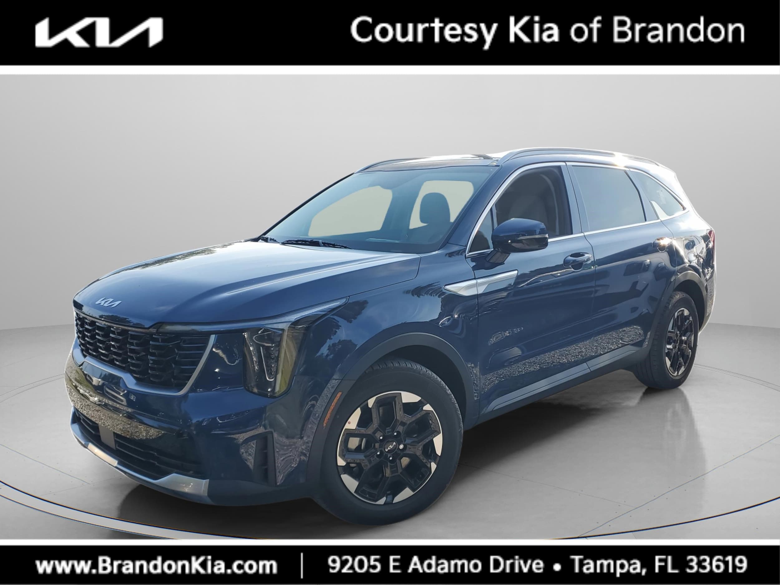 2025 Kia Sorento S's photo