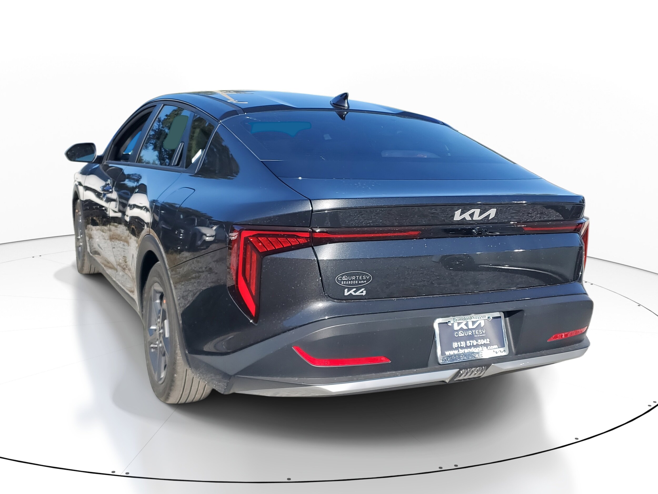 2025 Kia K4 LXS photo 2