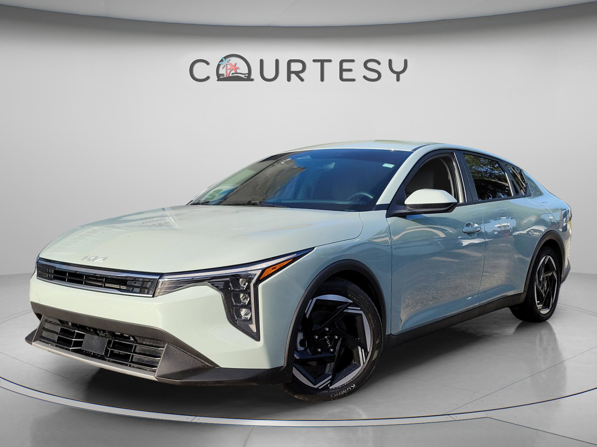 2025 Kia K4 EX AT's photo