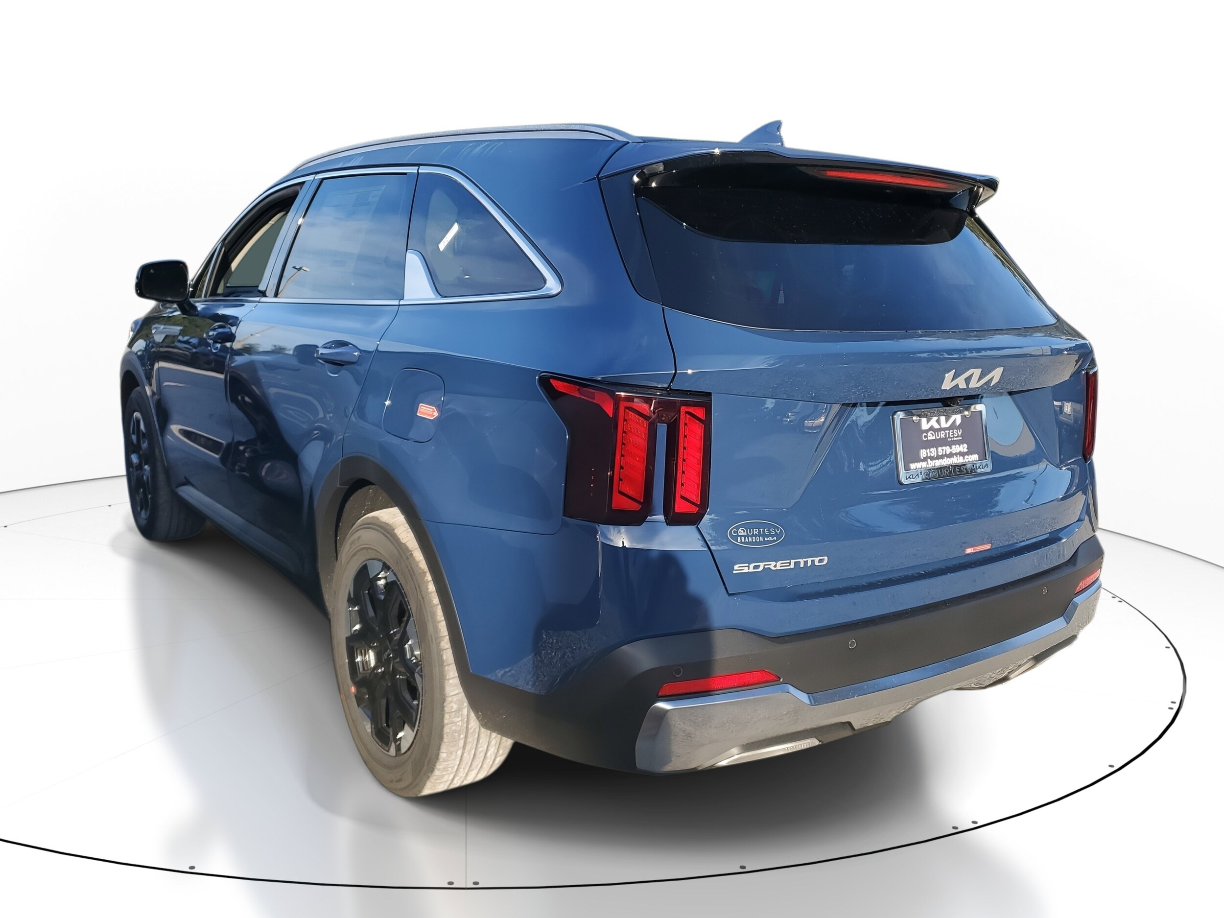 2026 Kia Sorento S photo 2