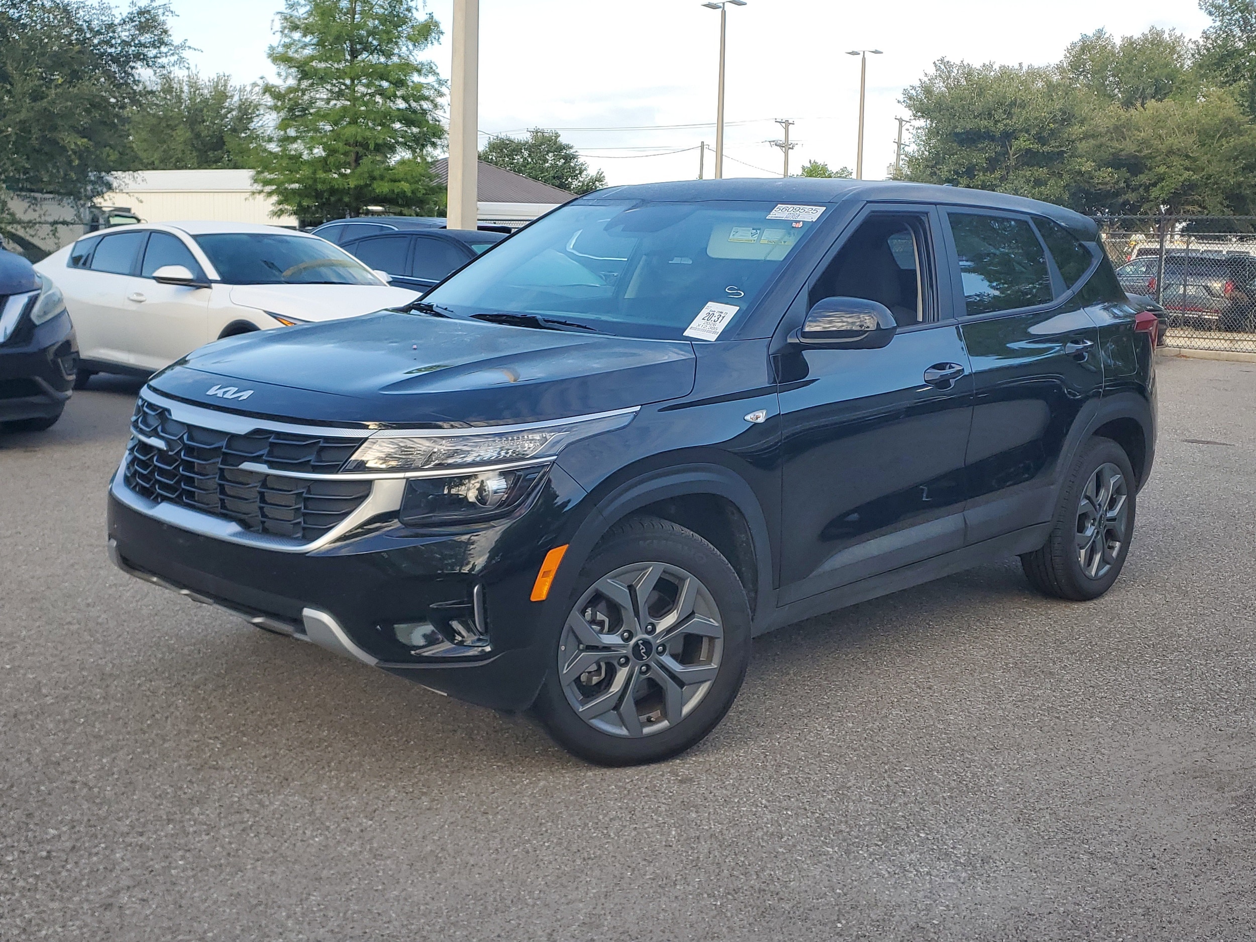 2026 Kia Seltos 2.0 LX AWD's photo