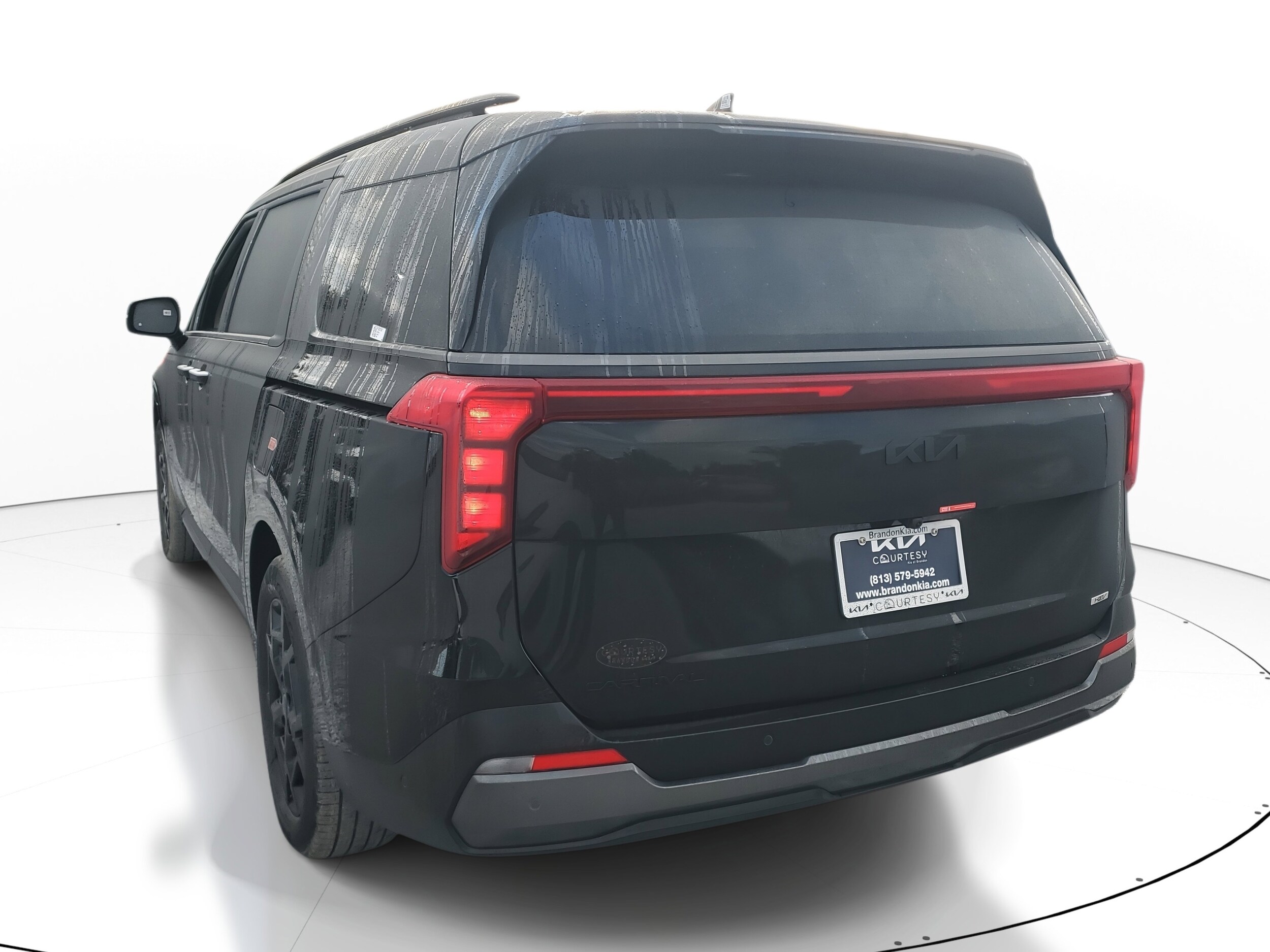 2026 Kia Carnival SX photo 2