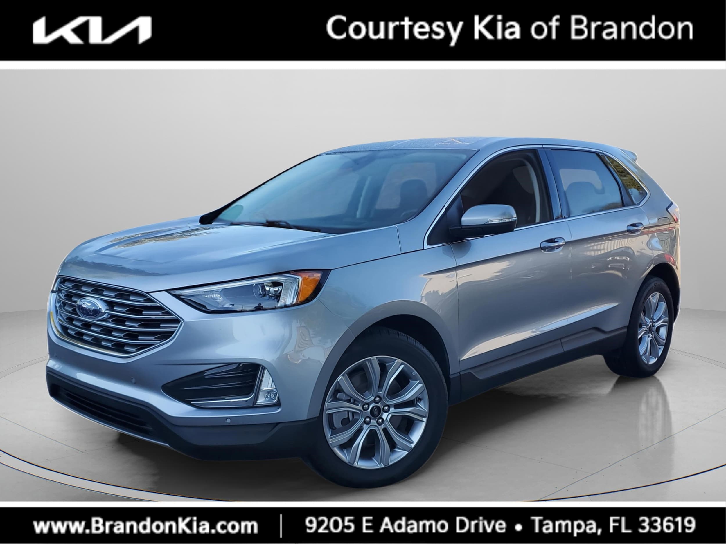 2024 Ford Edge Titanium's photo