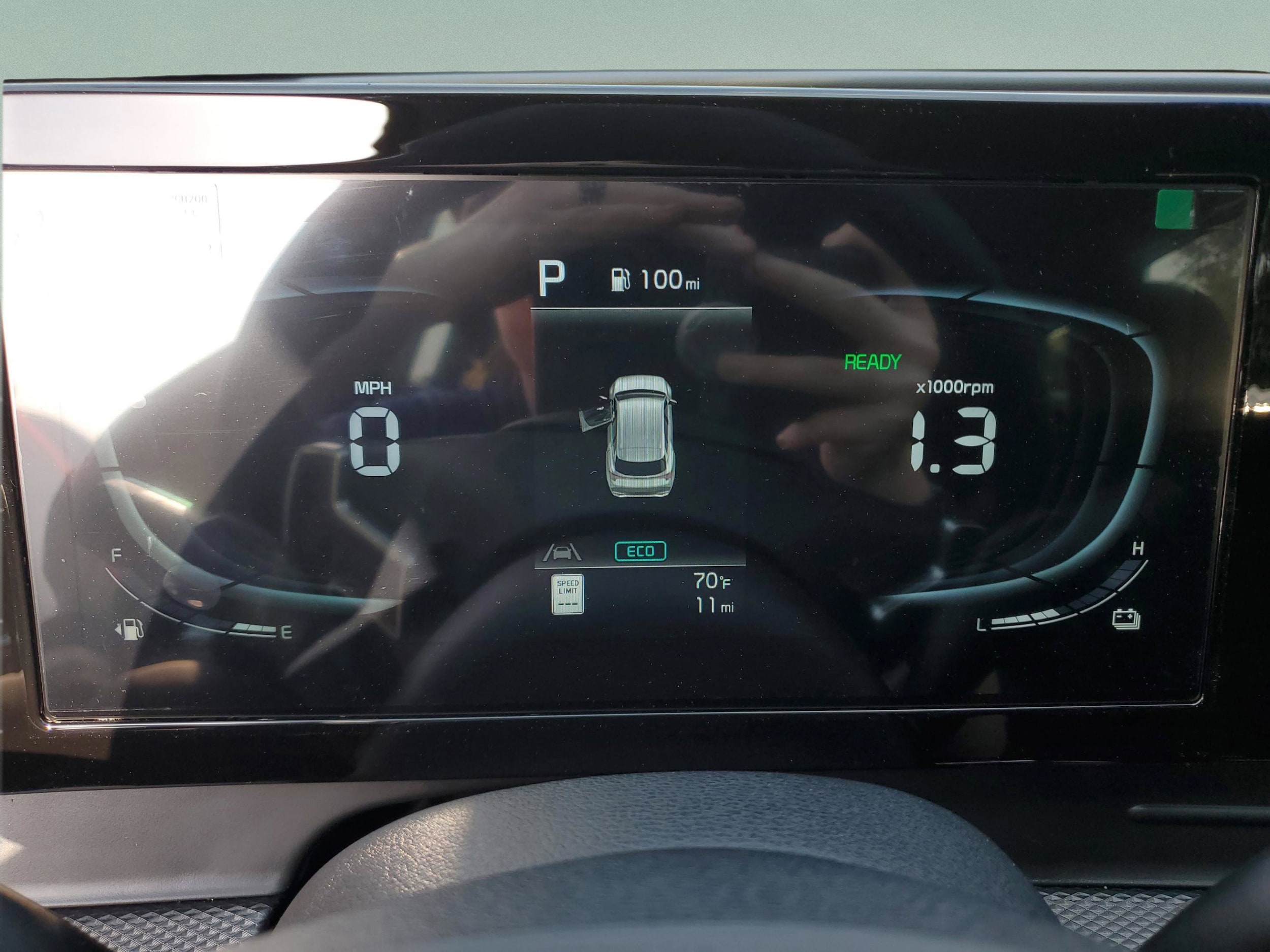 2025 Kia Sportage LX Hybrid - Photo 9