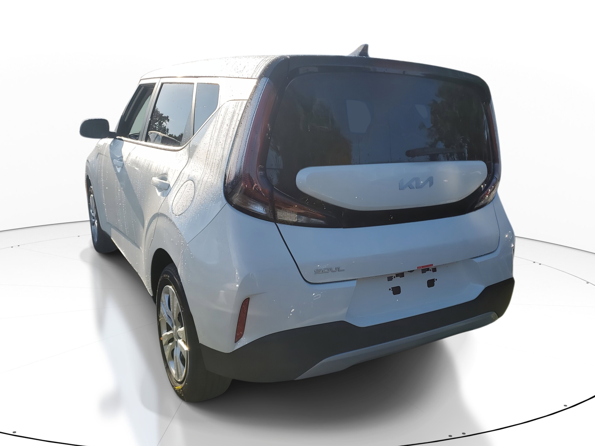 2025 Kia Soul LX photo 2