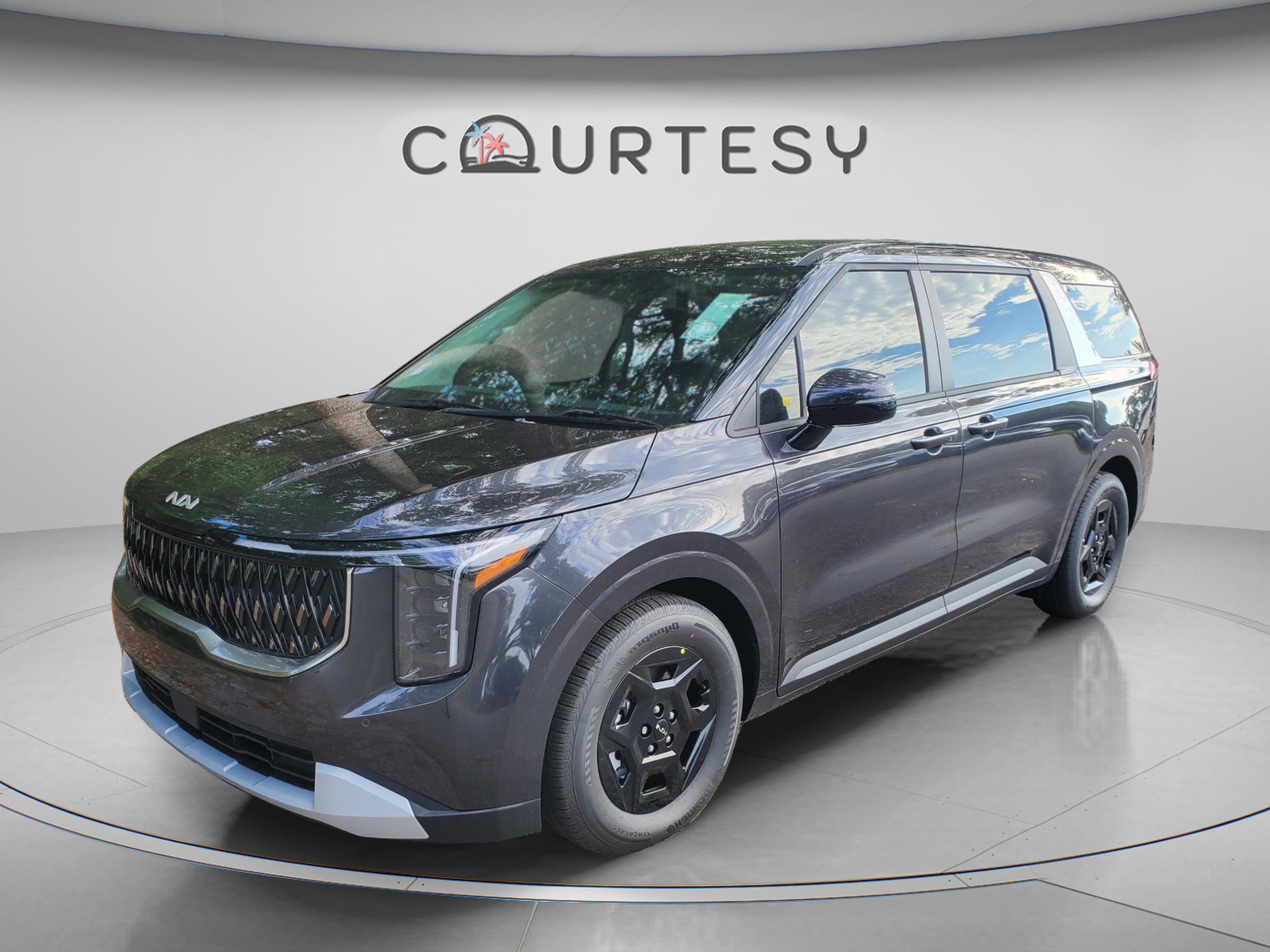 2026 Kia Sedona LXS's photo