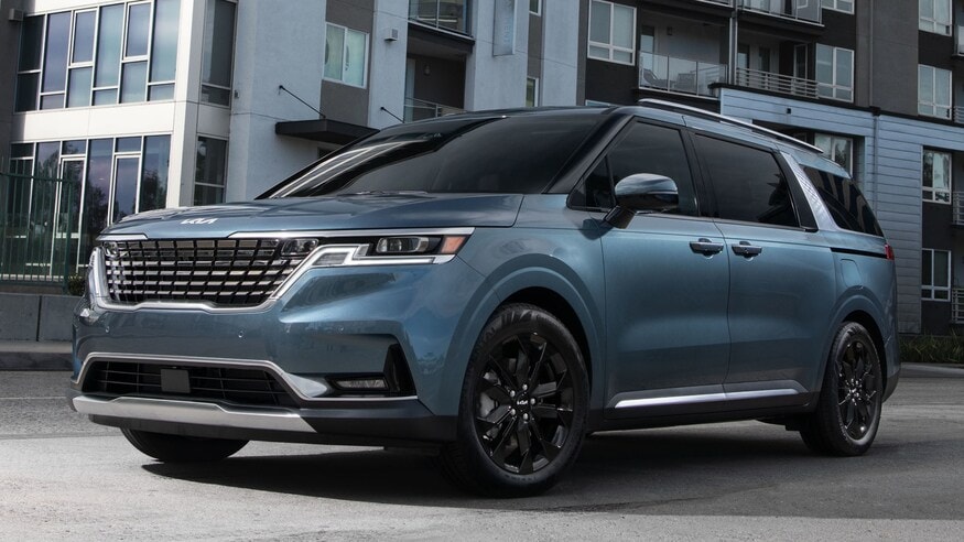 2022 Kia Carnival Front