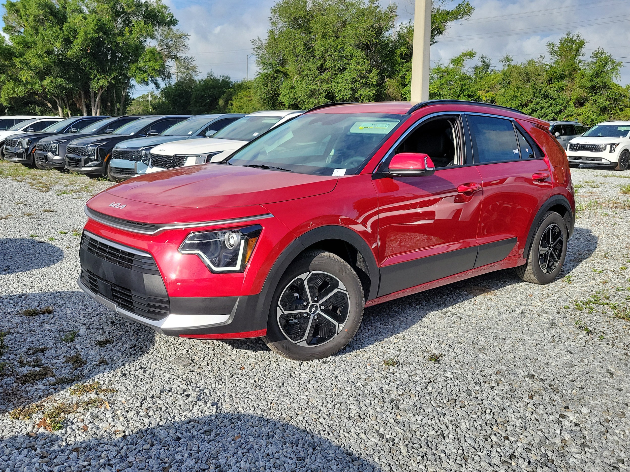 2026 Kia Niro EX HEV's photo