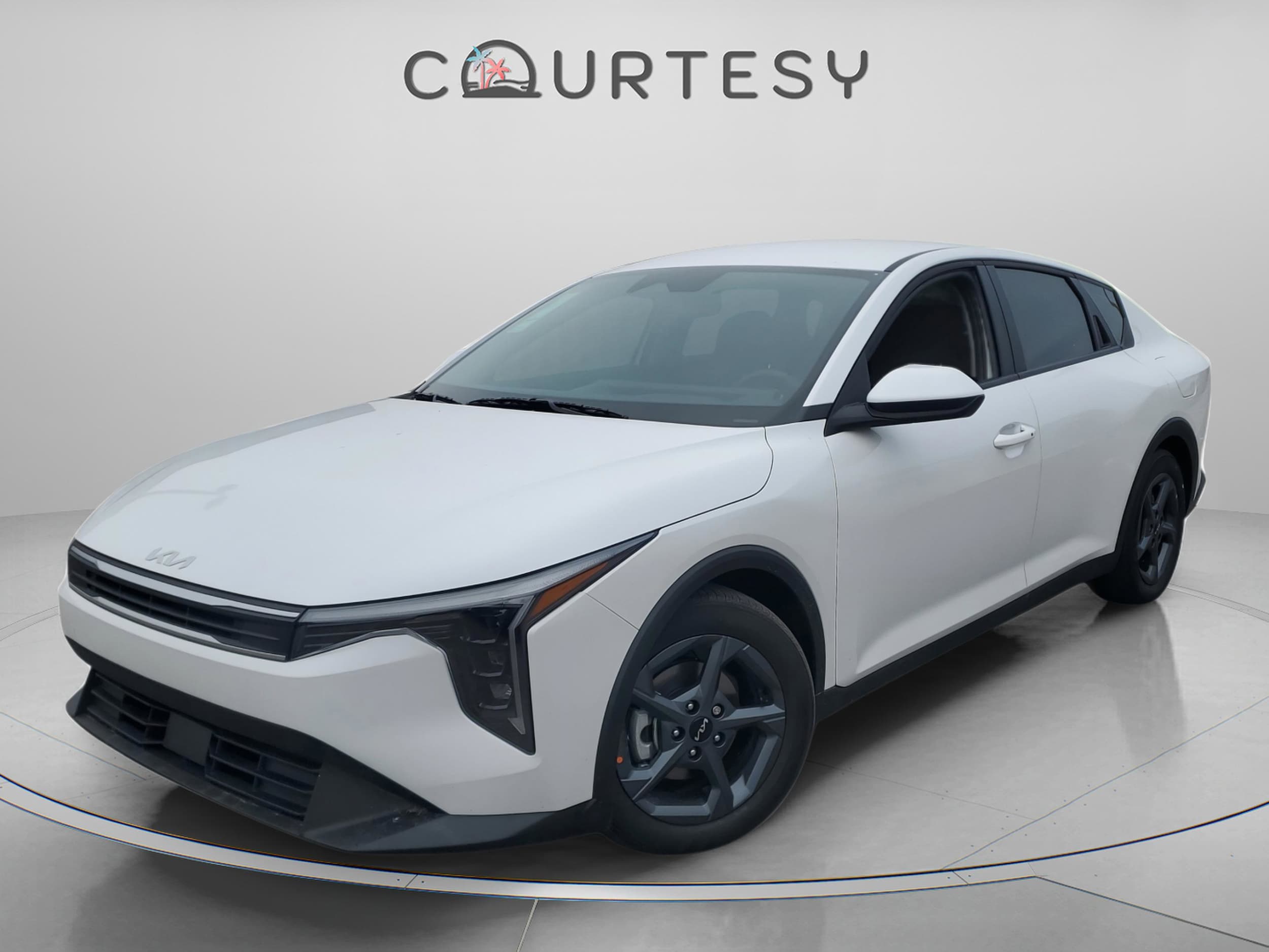 2025 Kia K4 LXS's photo