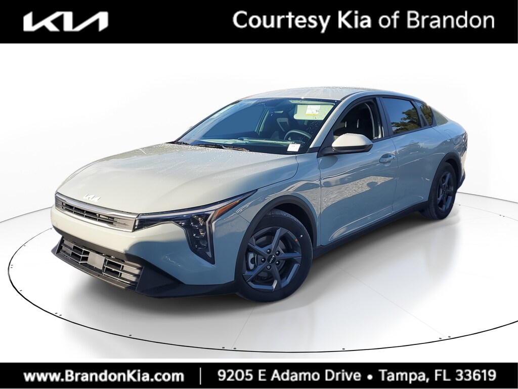 New 2025 Kia K4 LXS Sedan
