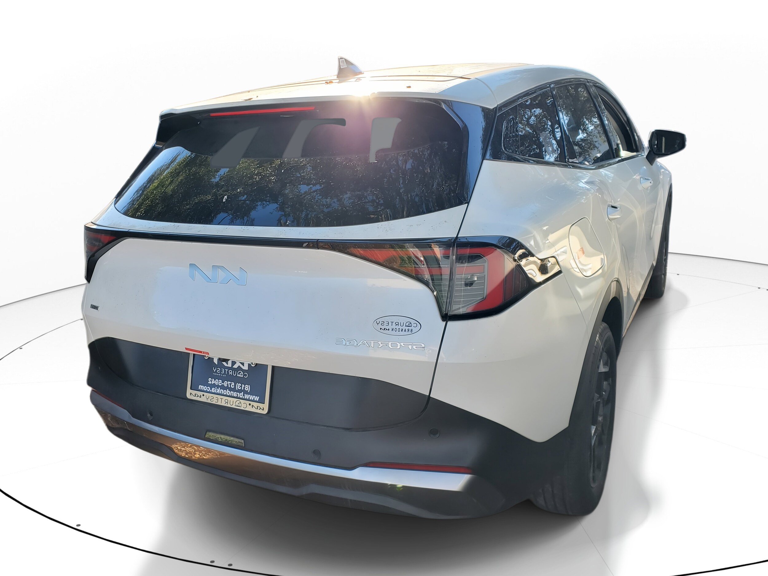 2026 Kia Sportage Hybrid S photo 2