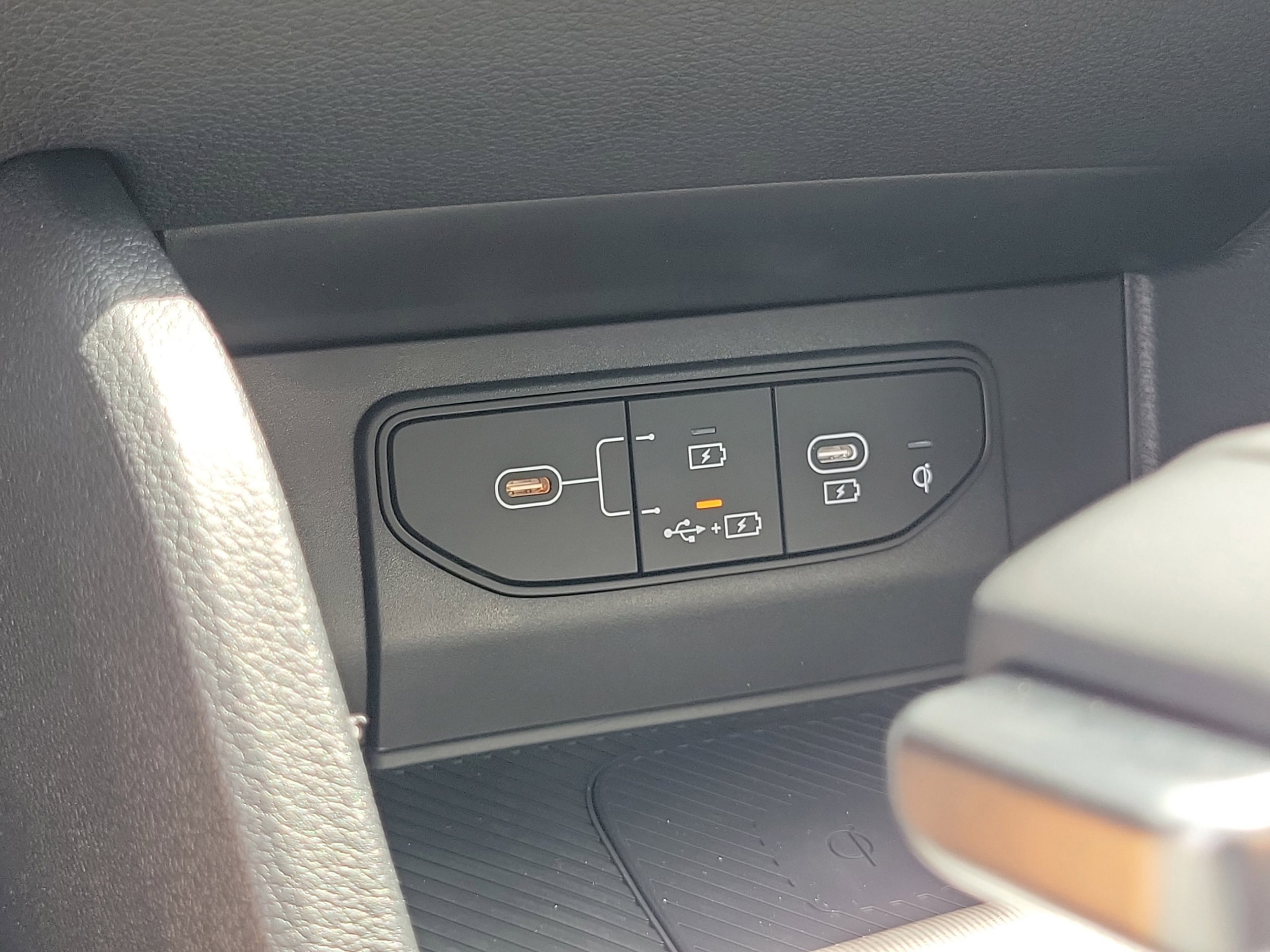 2026 Kia Sportage SX - Photo 24