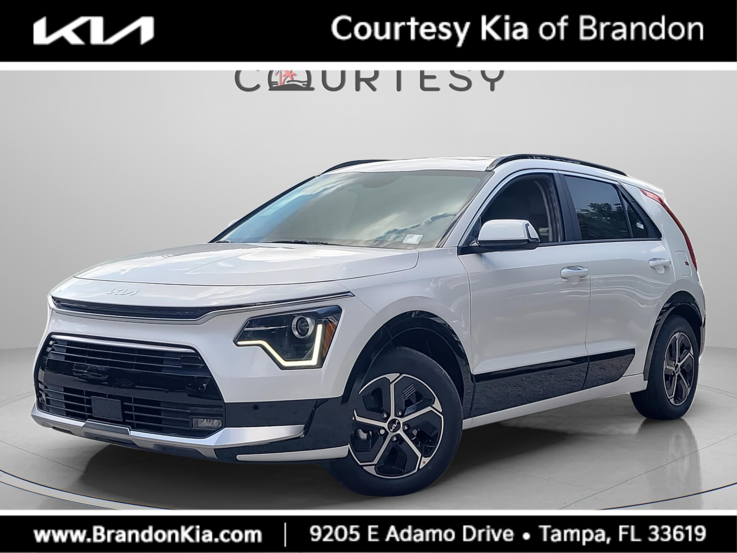 2025 Kia Niro SX's photo