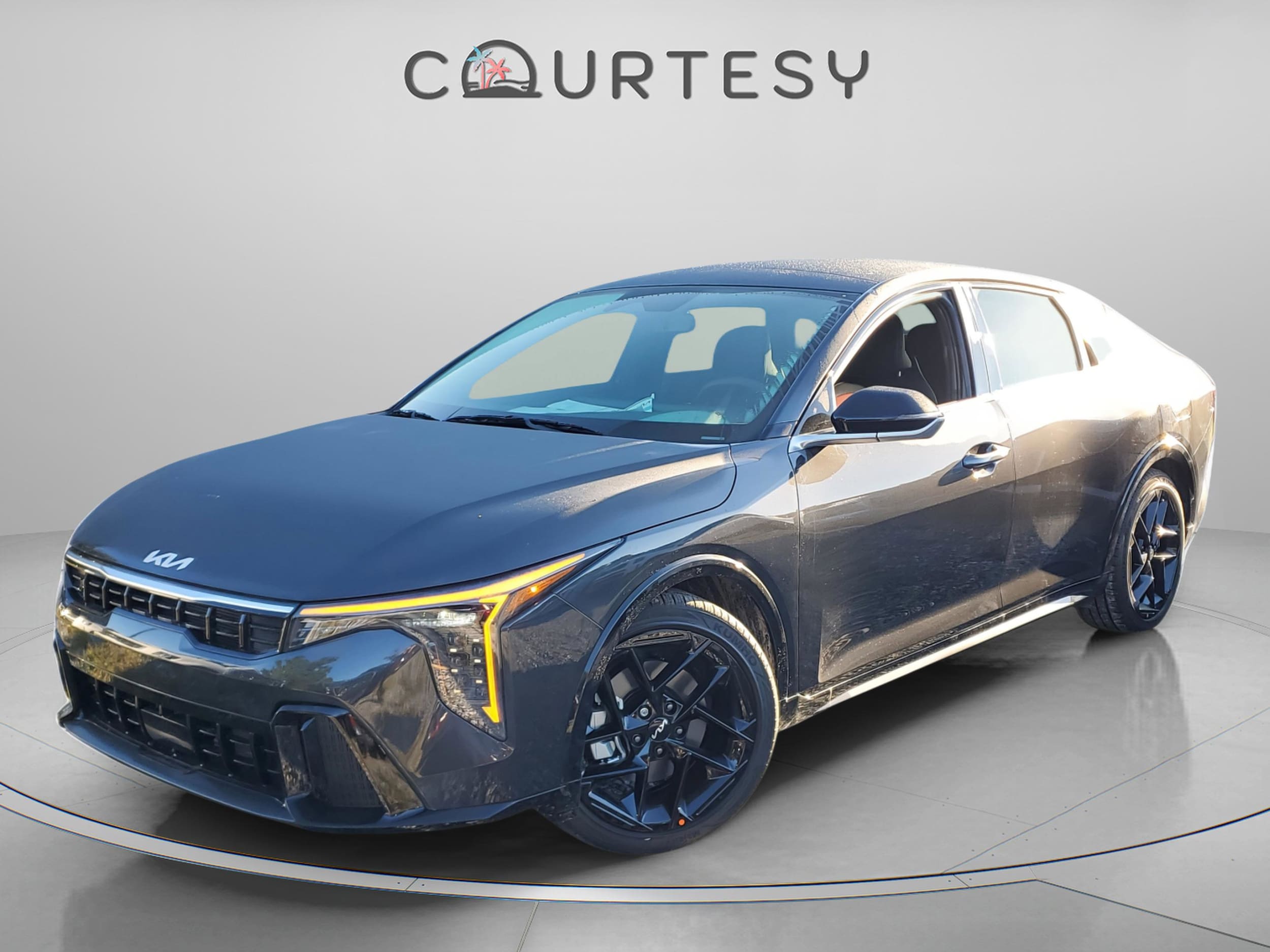 2025 Kia K4 GT-Line Turbo's photo