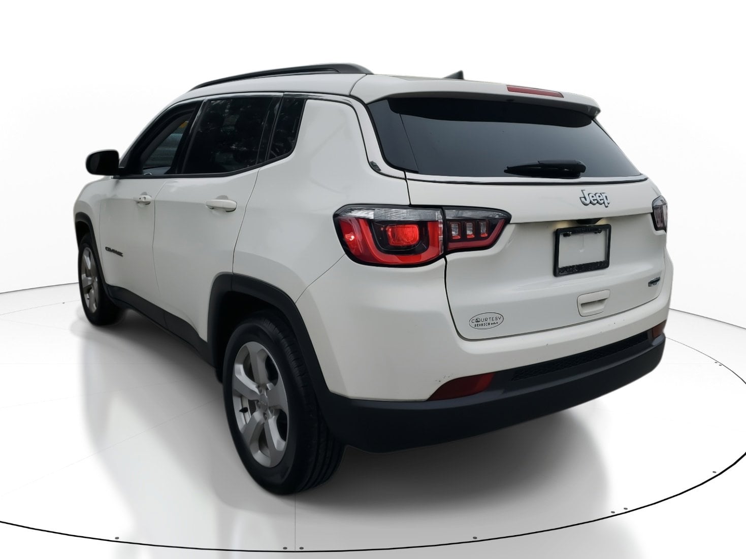 Used 2019 Jeep Compass Latitude with VIN 3C4NJCBB1KT615147 for sale in Tampa, FL