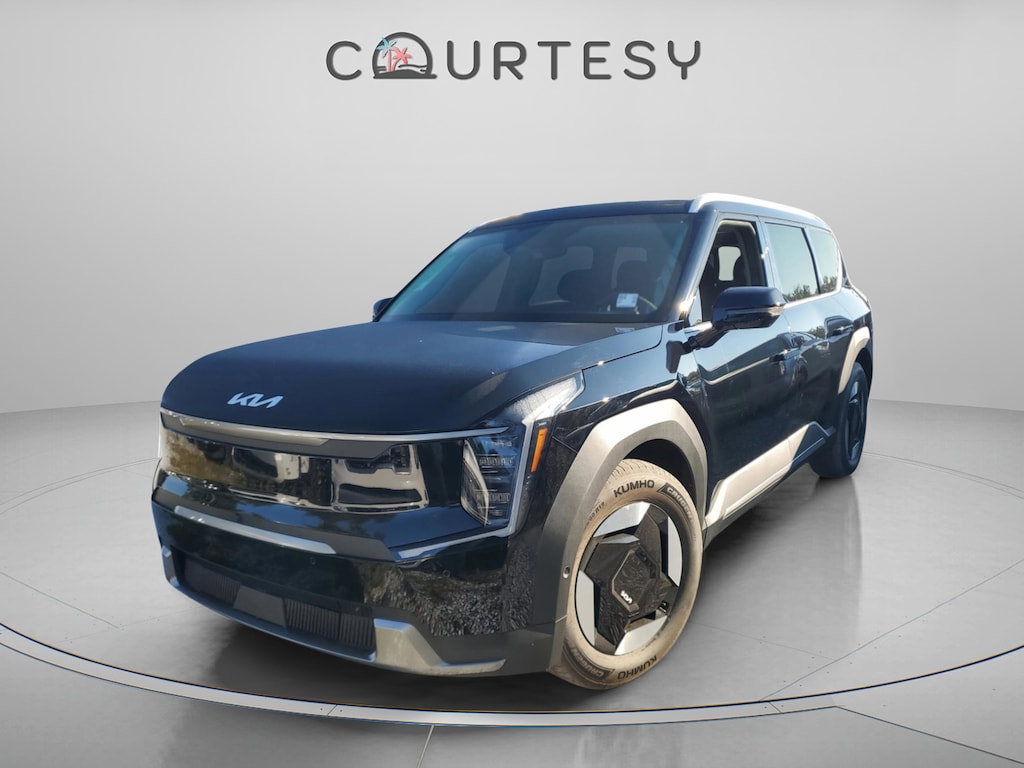 New 2026 Kia EV9 Wind SUV