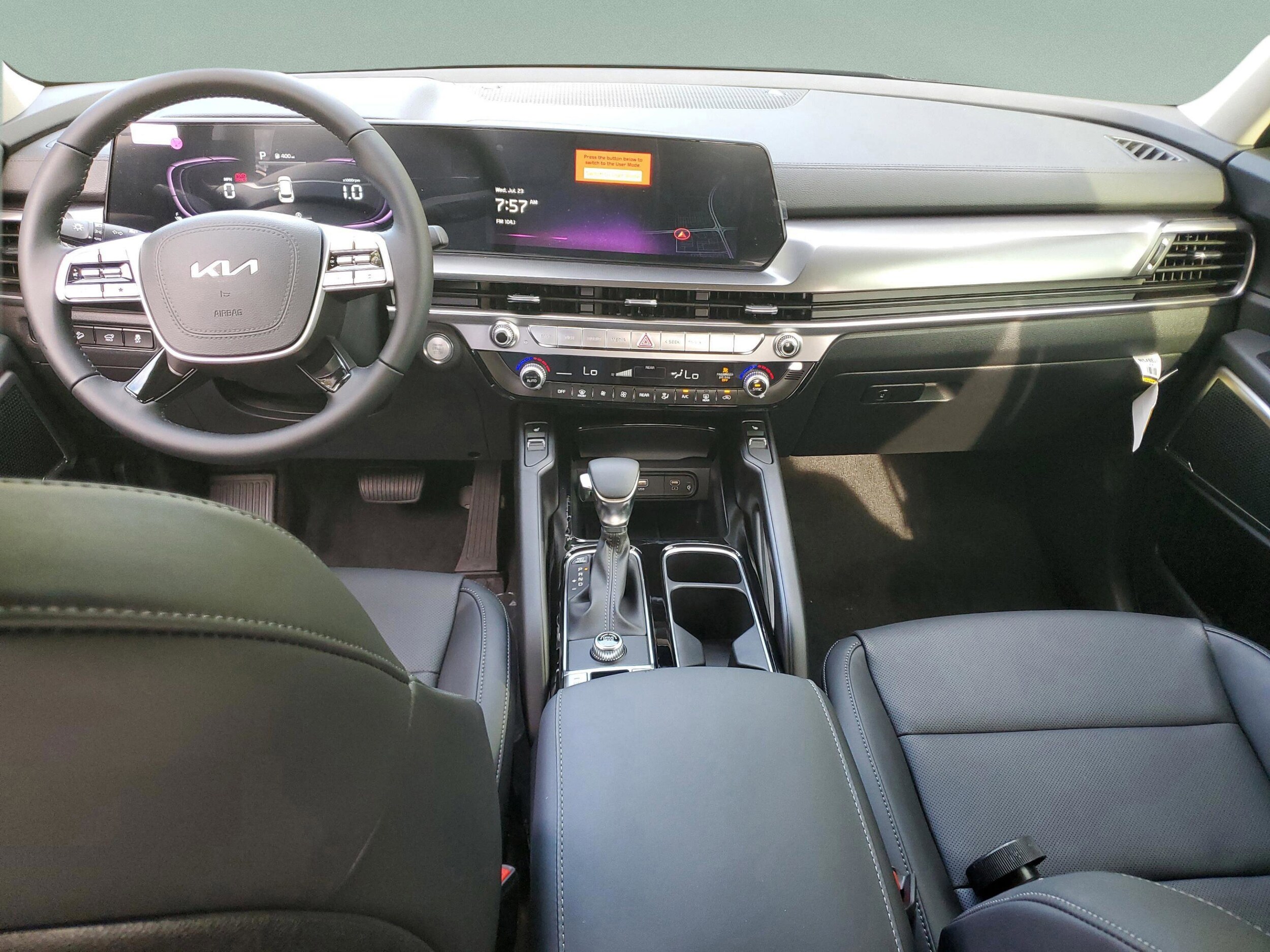 2025 Kia Telluride S - Photo 27