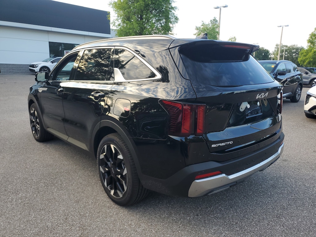 Certified 2025 Kia Sorento EX SUV