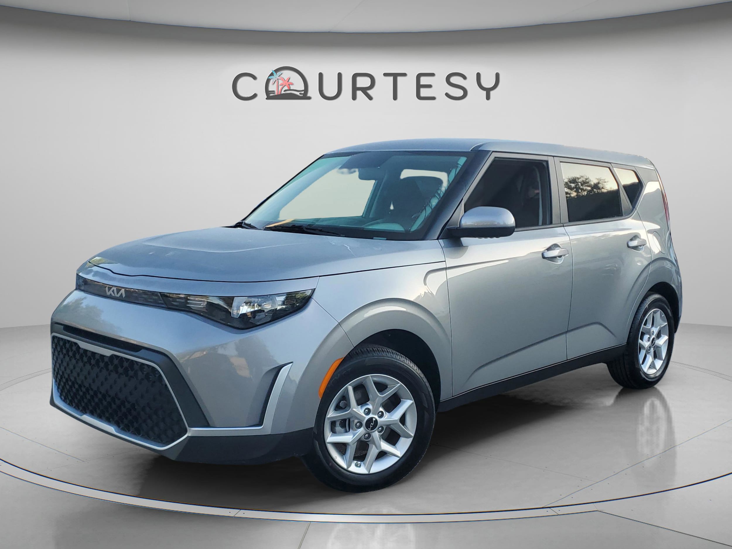 2025 Kia Soul 2.0L LX IVT's photo