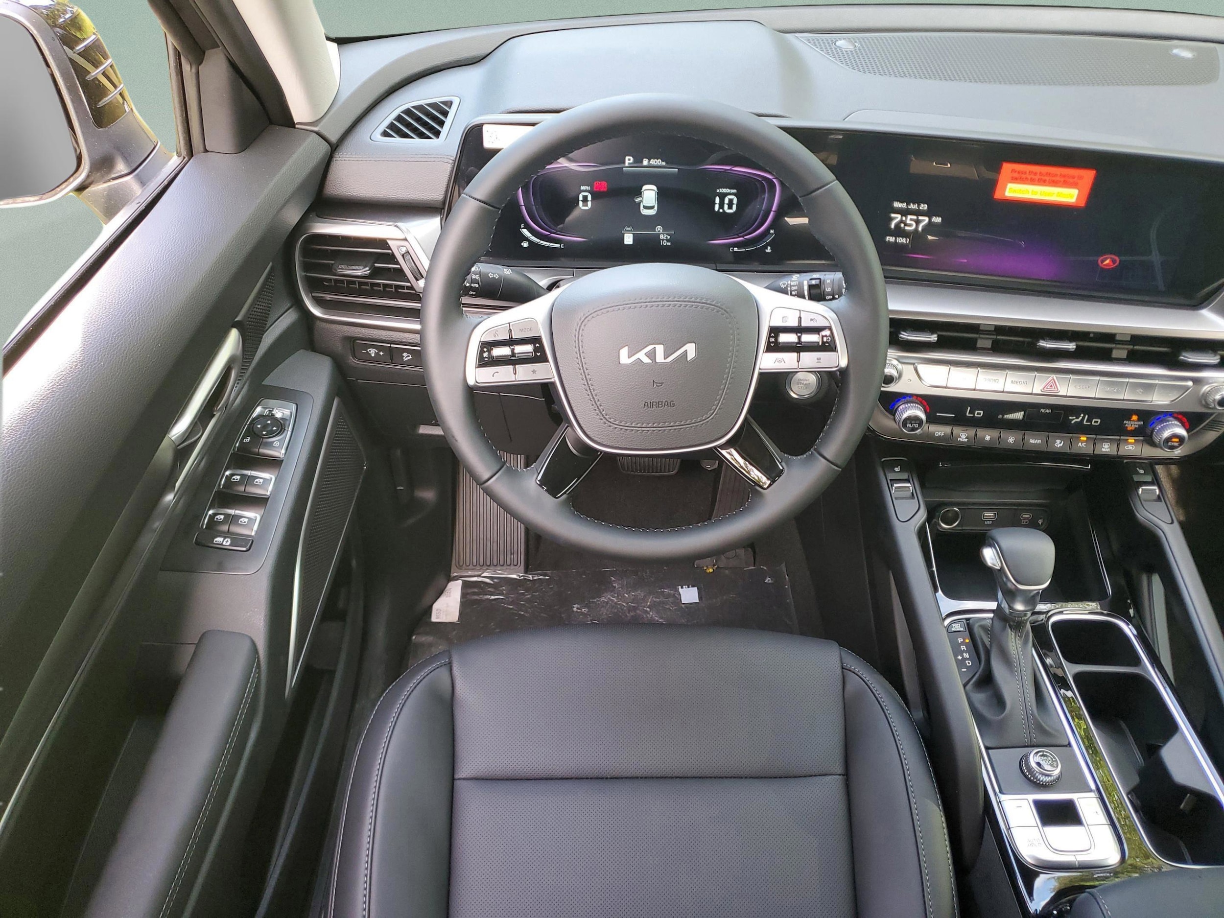 2025 Kia Telluride S - Photo 26