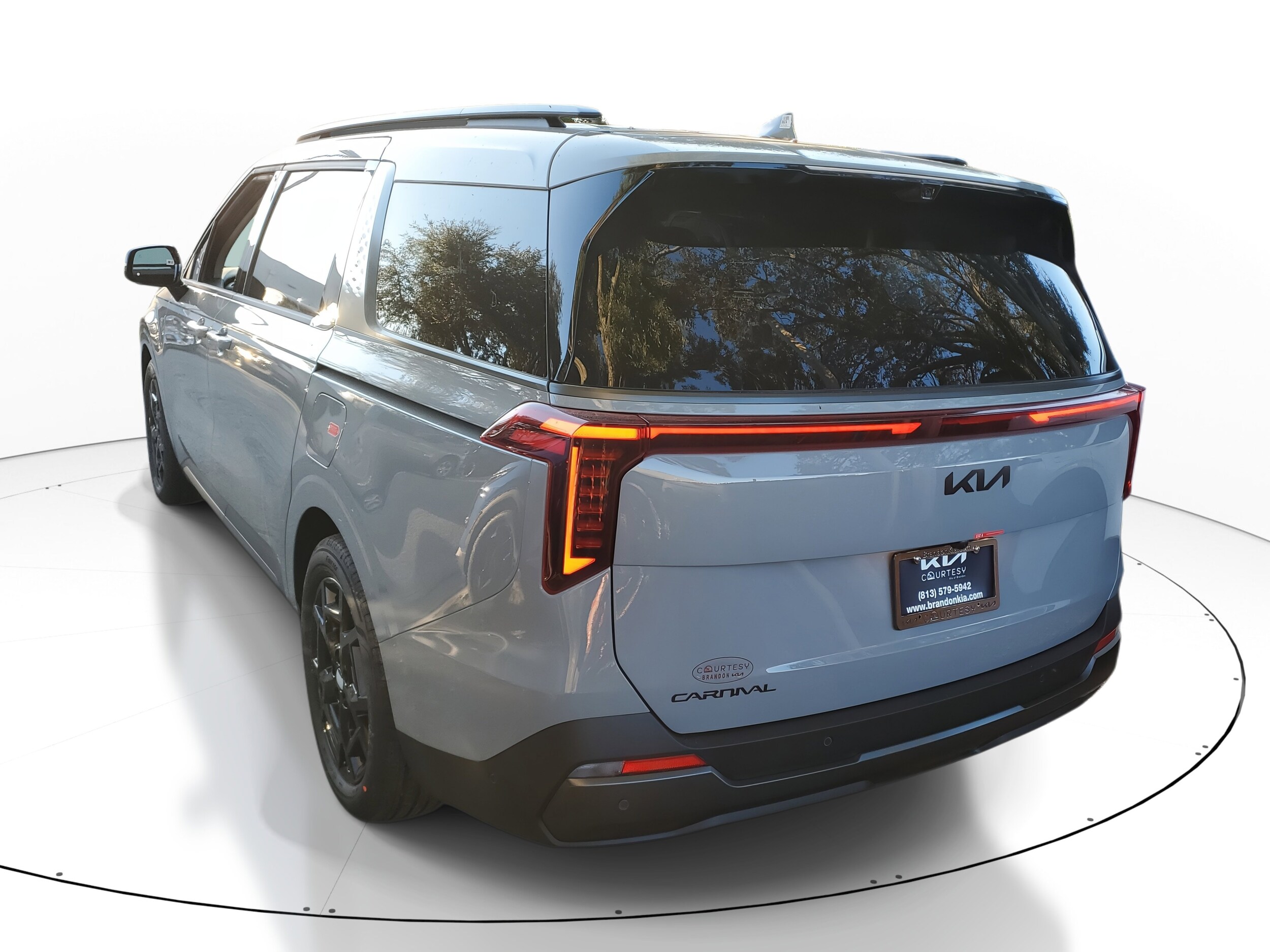 2026 Kia Carnival SX Prestige photo 2