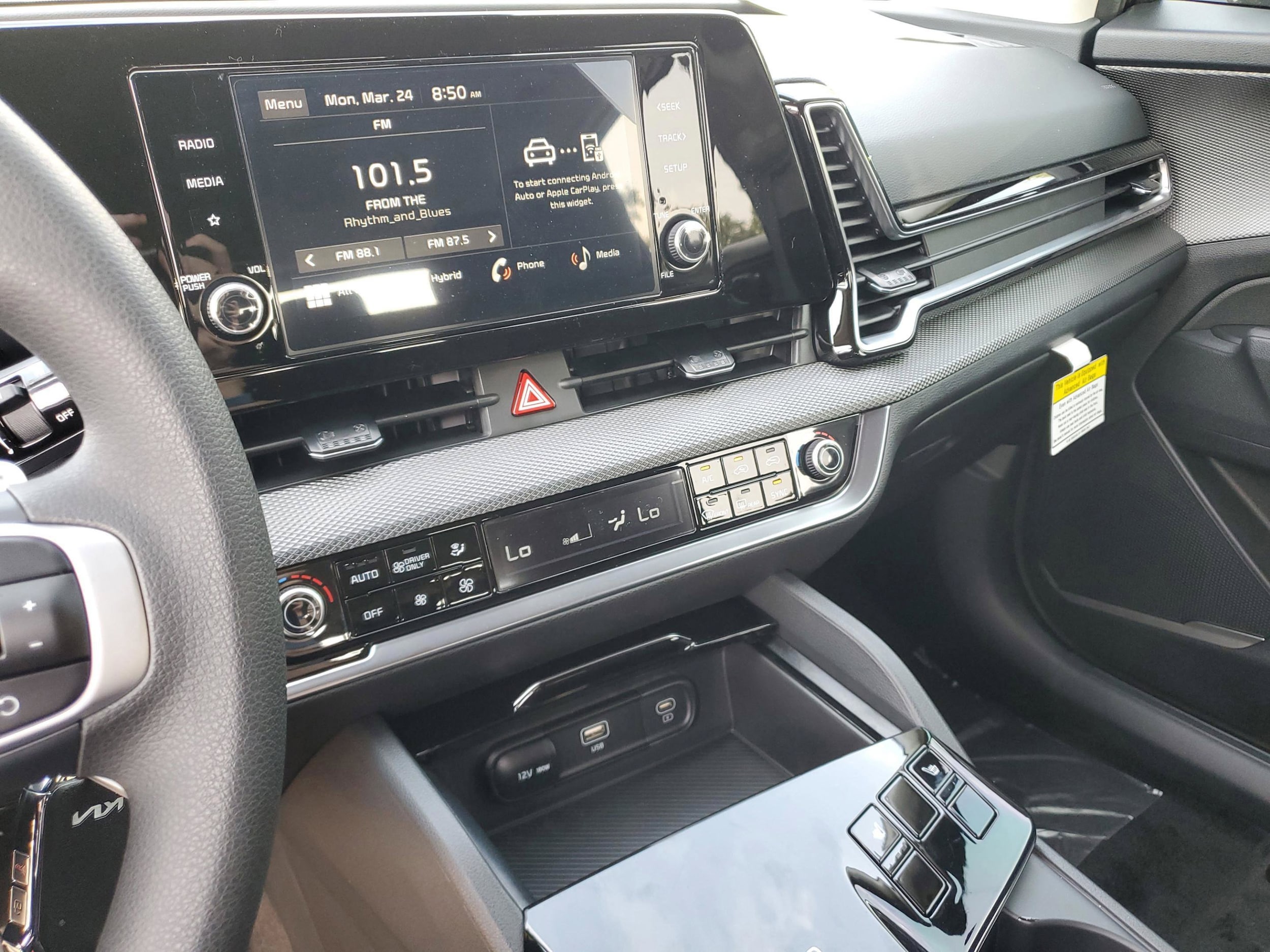 2025 Kia Sportage LX Hybrid - Photo 12
