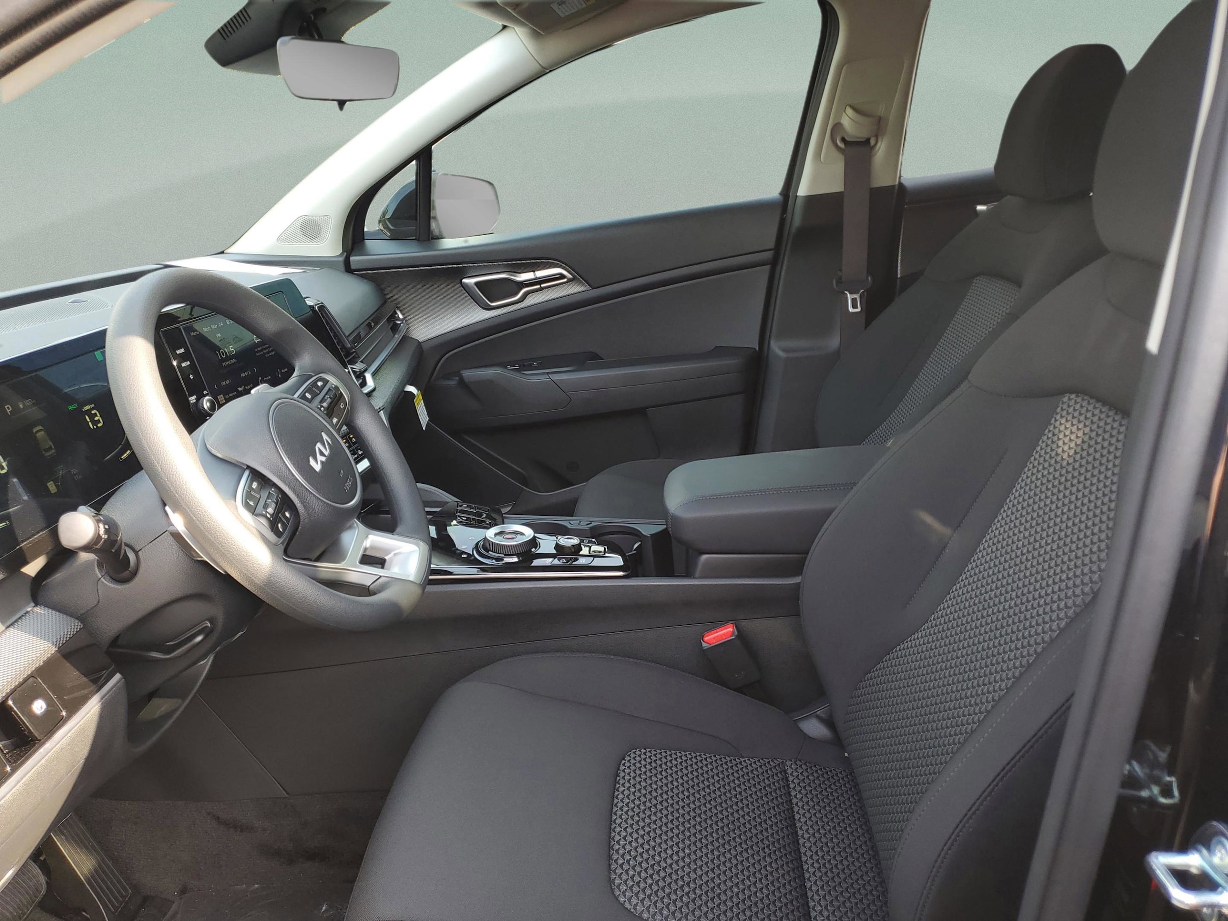 2025 Kia Sportage LX Hybrid - Photo 19