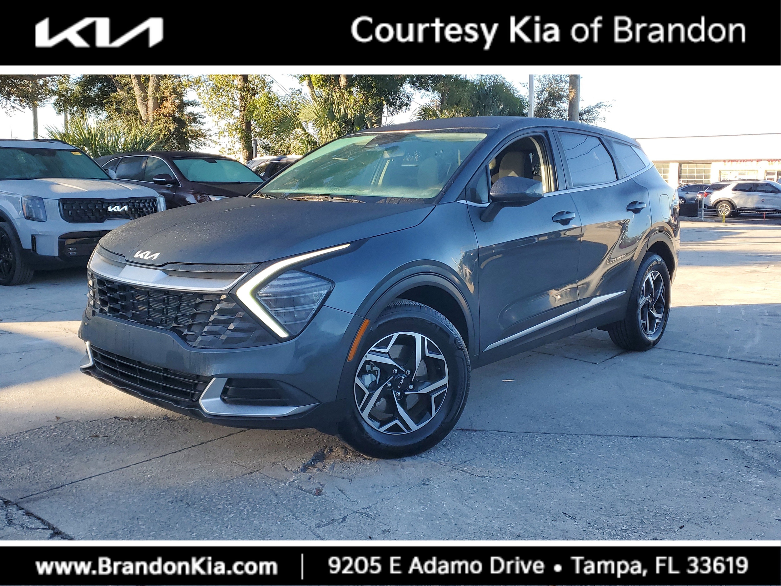 2025 Kia Sportage LX's photo