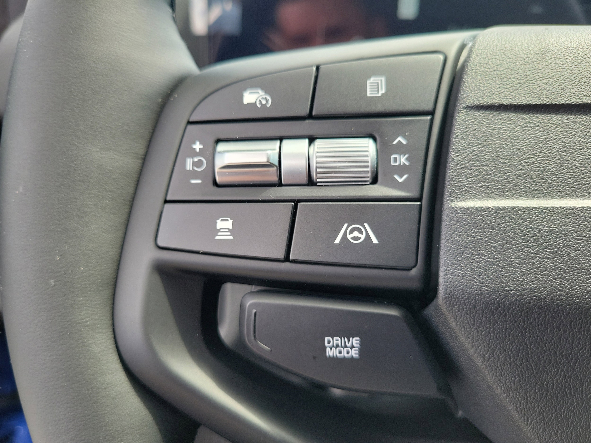 2026 Kia Sportage SX - Photo 29