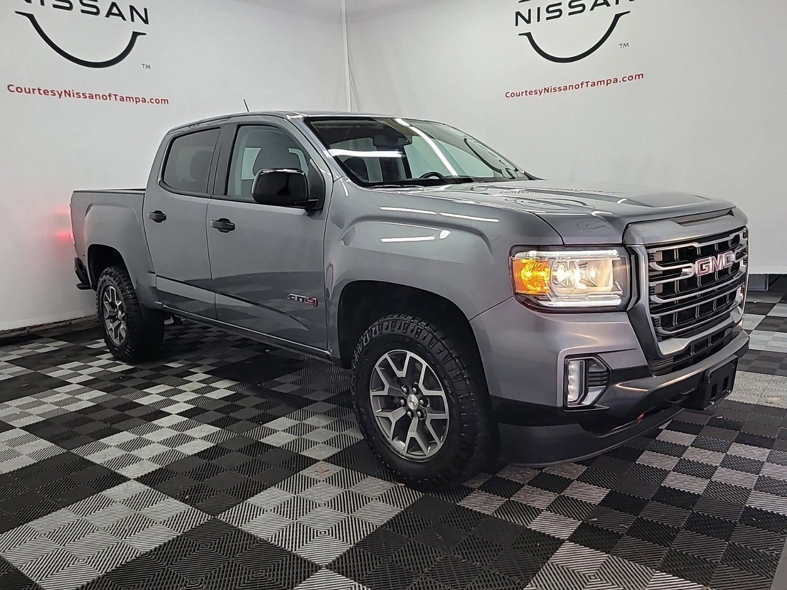 Used 2022 GMC Canyon AT4 with VIN 1GTG6FEN5N1305127 for sale in Tampa, FL