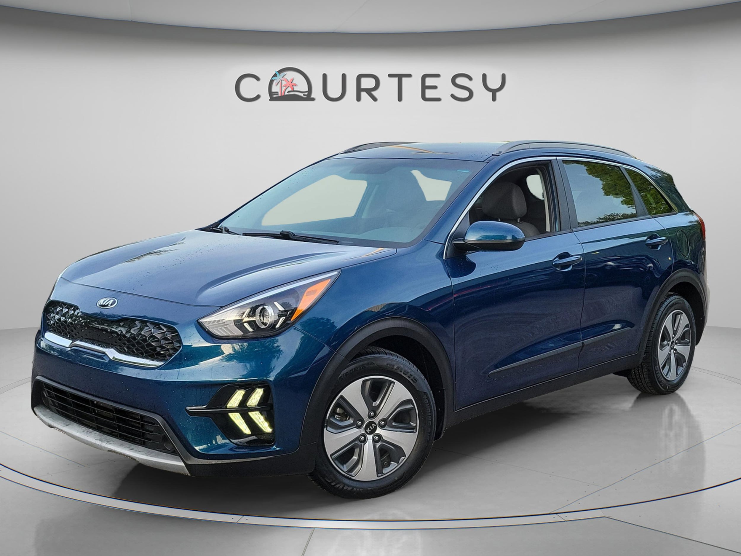 2021 Kia Niro LX's photo
