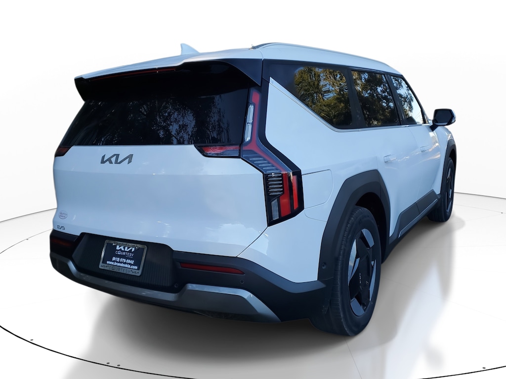 New 2026 Kia EV9 Wind SUV